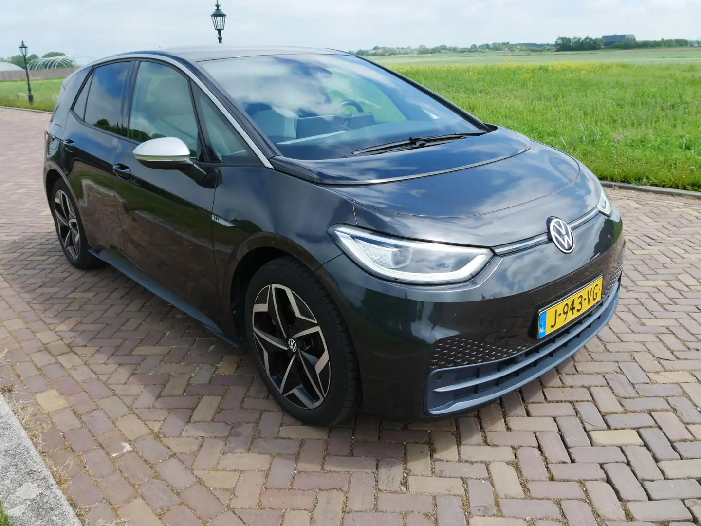Volkswagen ID.3 First Plus 58 kWh CLIMA NAVI ** 15499 NETTO ** Gris - 1