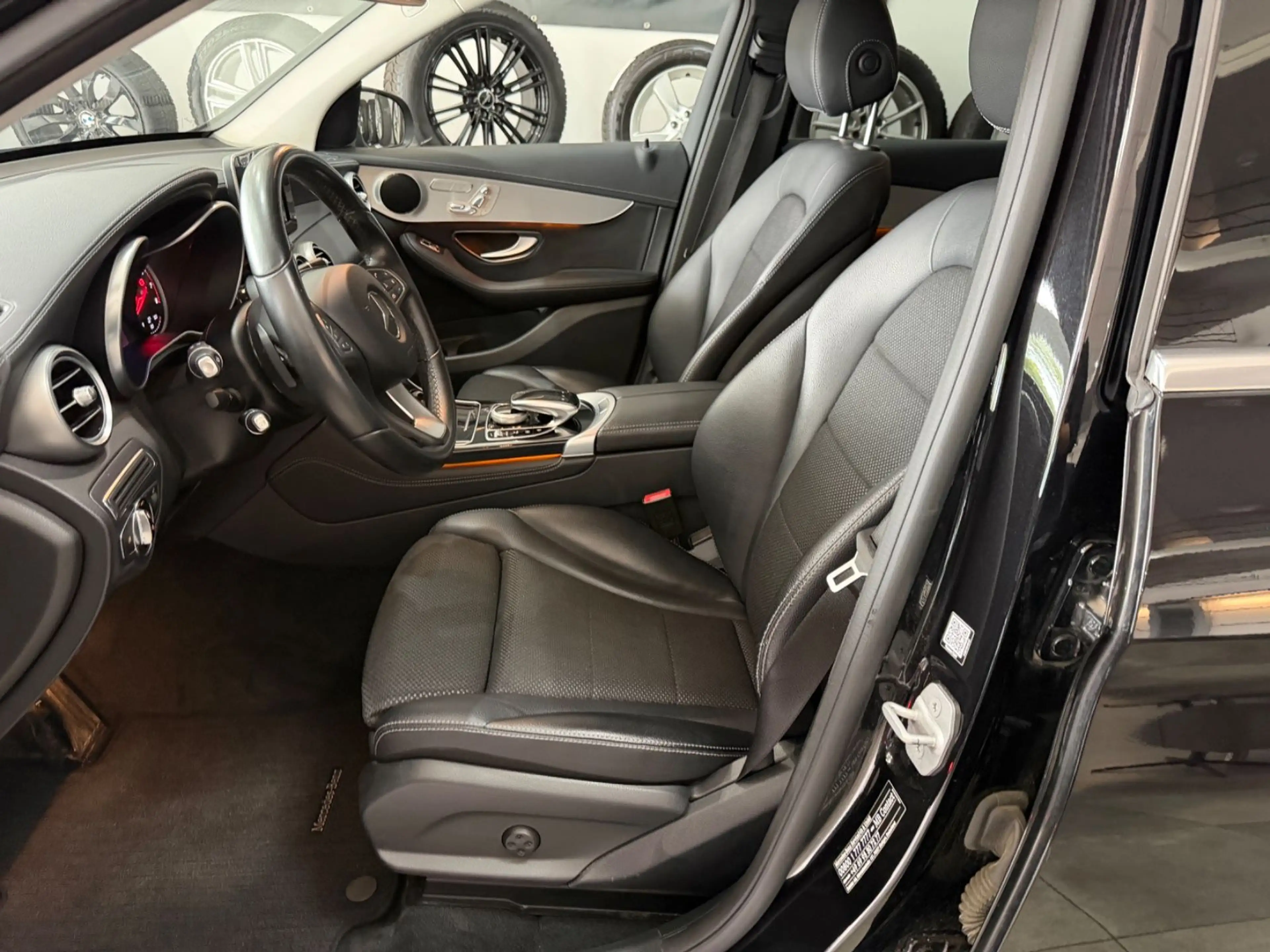 Mercedes-Benz GLC 250 *Exclusive*4Matic*Memory*Keyless* — photo 14