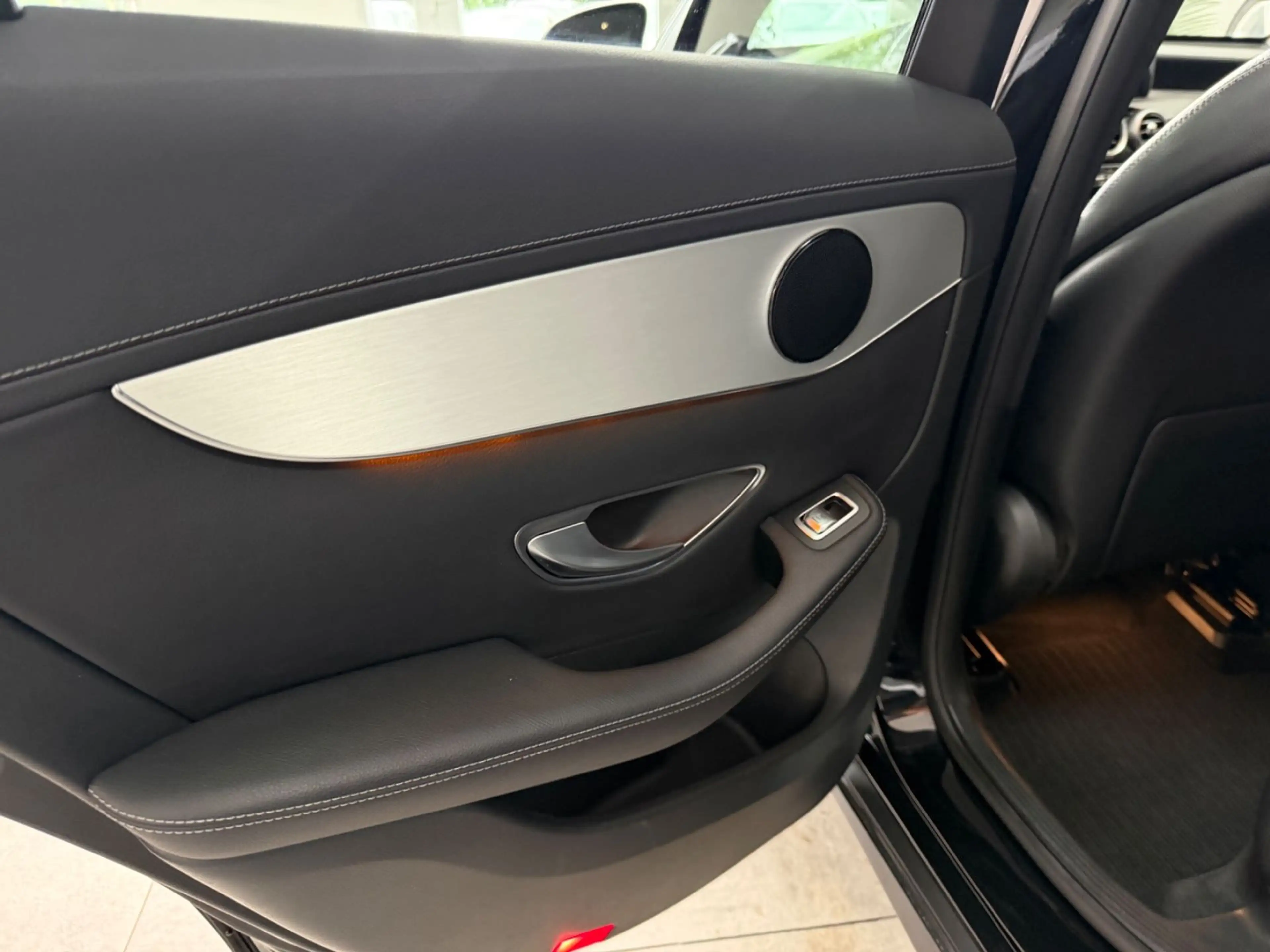 Mercedes-Benz GLC 250 *Exclusive*4Matic*Memory*Keyless* — photo 36