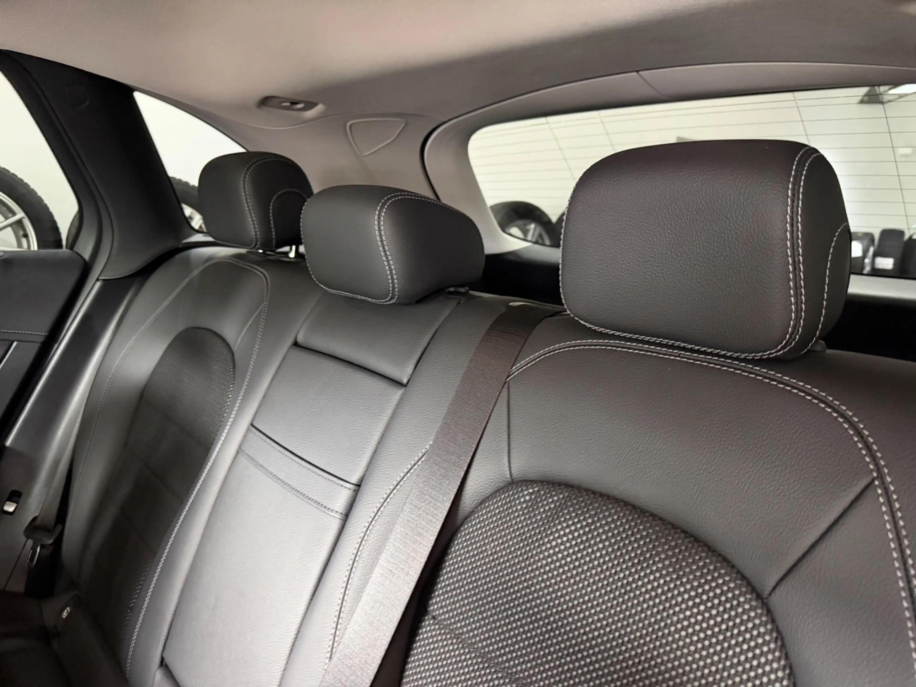Mercedes-Benz GLC 250 *Exclusive*4Matic*Memory*Keyless* — photo 26