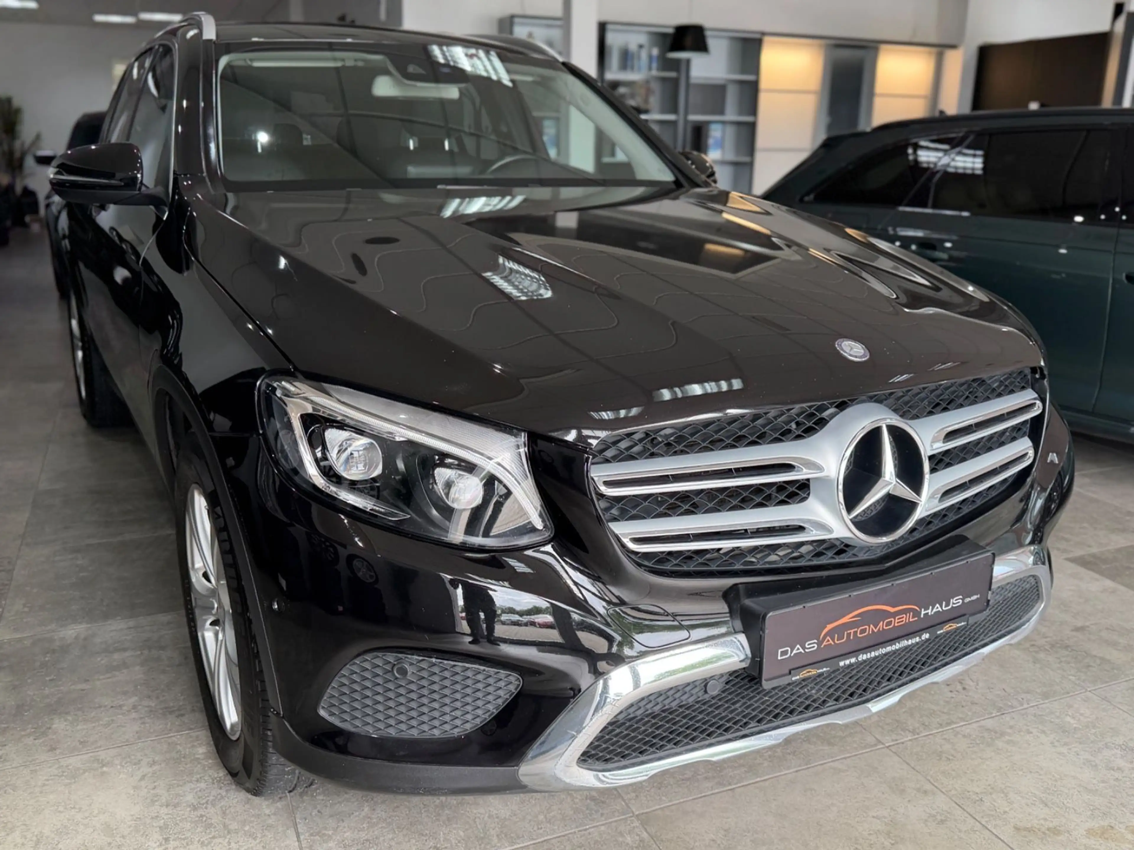 Mercedes-Benz GLC 250 *Exclusive*4Matic*Memory*Keyless* — photo 6