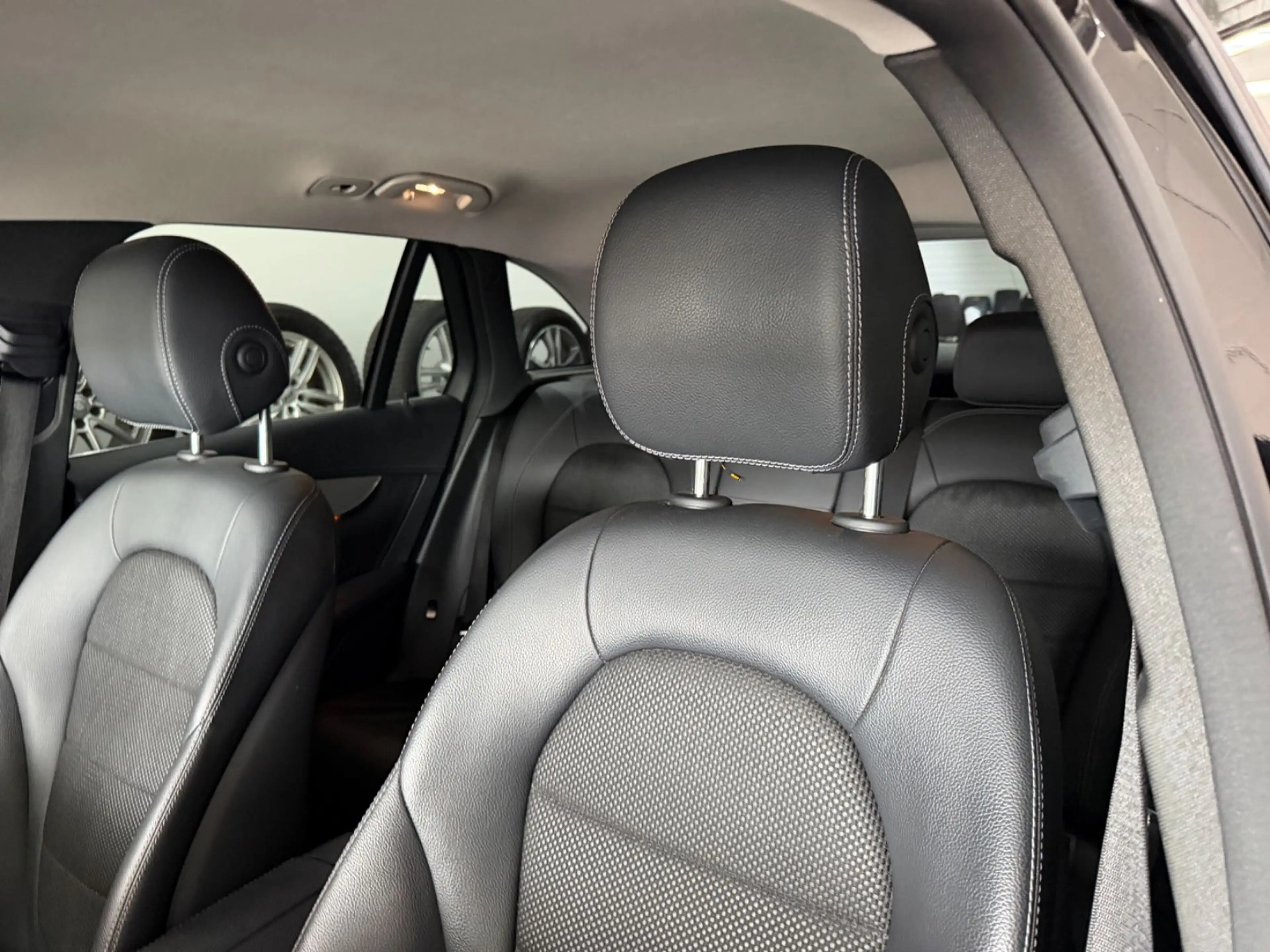 Mercedes-Benz GLC 250 *Exclusive*4Matic*Memory*Keyless* — photo 33