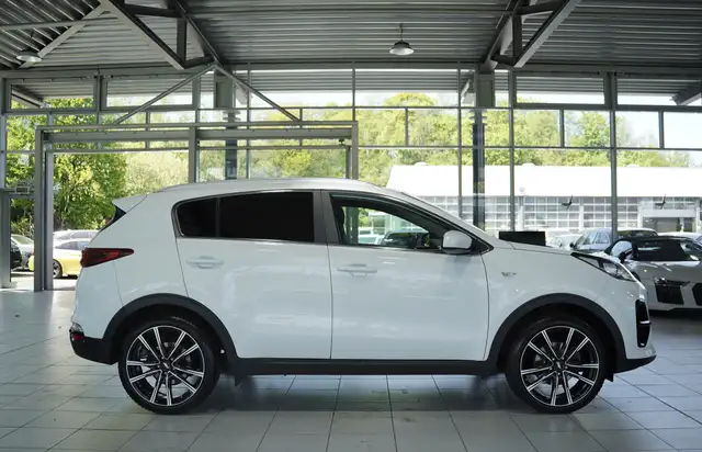 Kia Sportage view 8