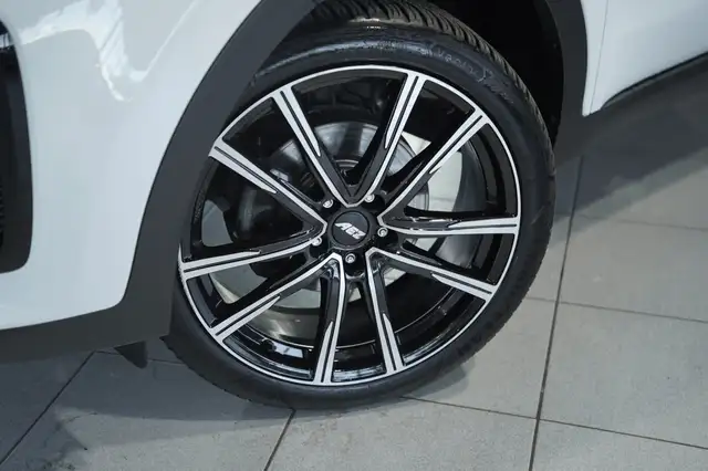 Kia Sportage view 3