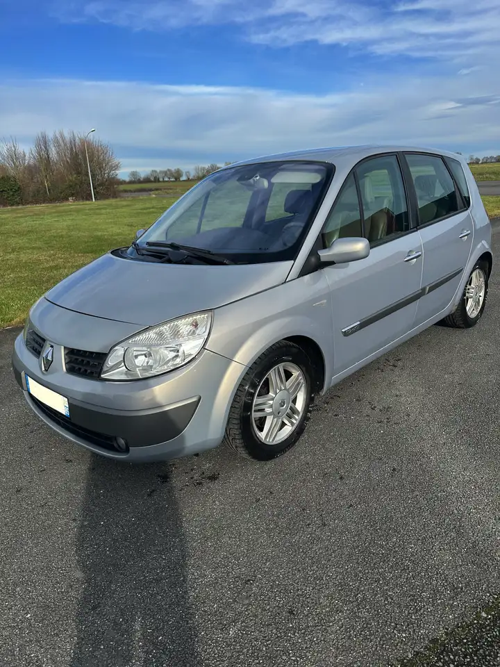Renault Scenic 1.9 dCi 120 Confort Expression