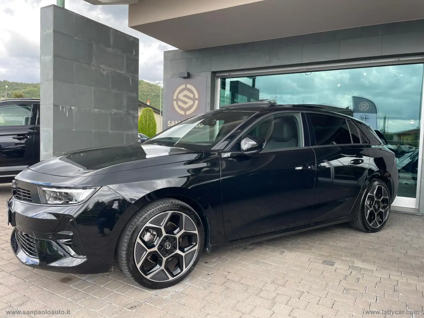 Opel Astra 1.2 Turbo 130 CV AT8 Ultimate Noir - 1
