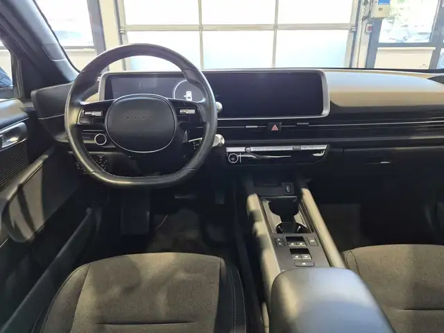 Hyundai Ioniq 6 view 9