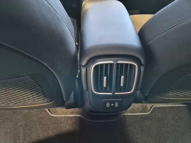 Hyundai Ioniq 6 view 13