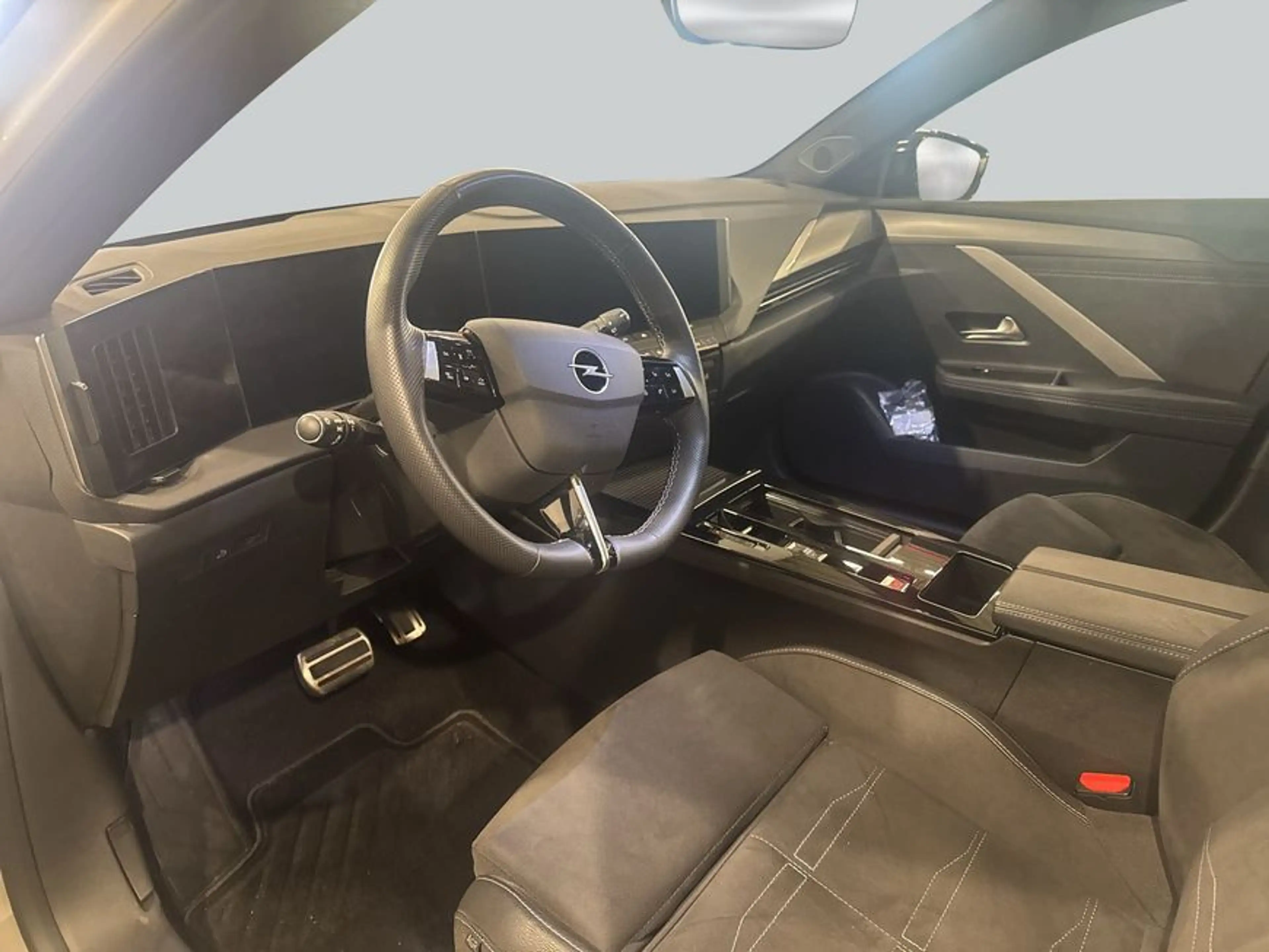 Opel Astra Sports Tourer 1.2 Turbo Automatik GS 96 kW, — photo 10