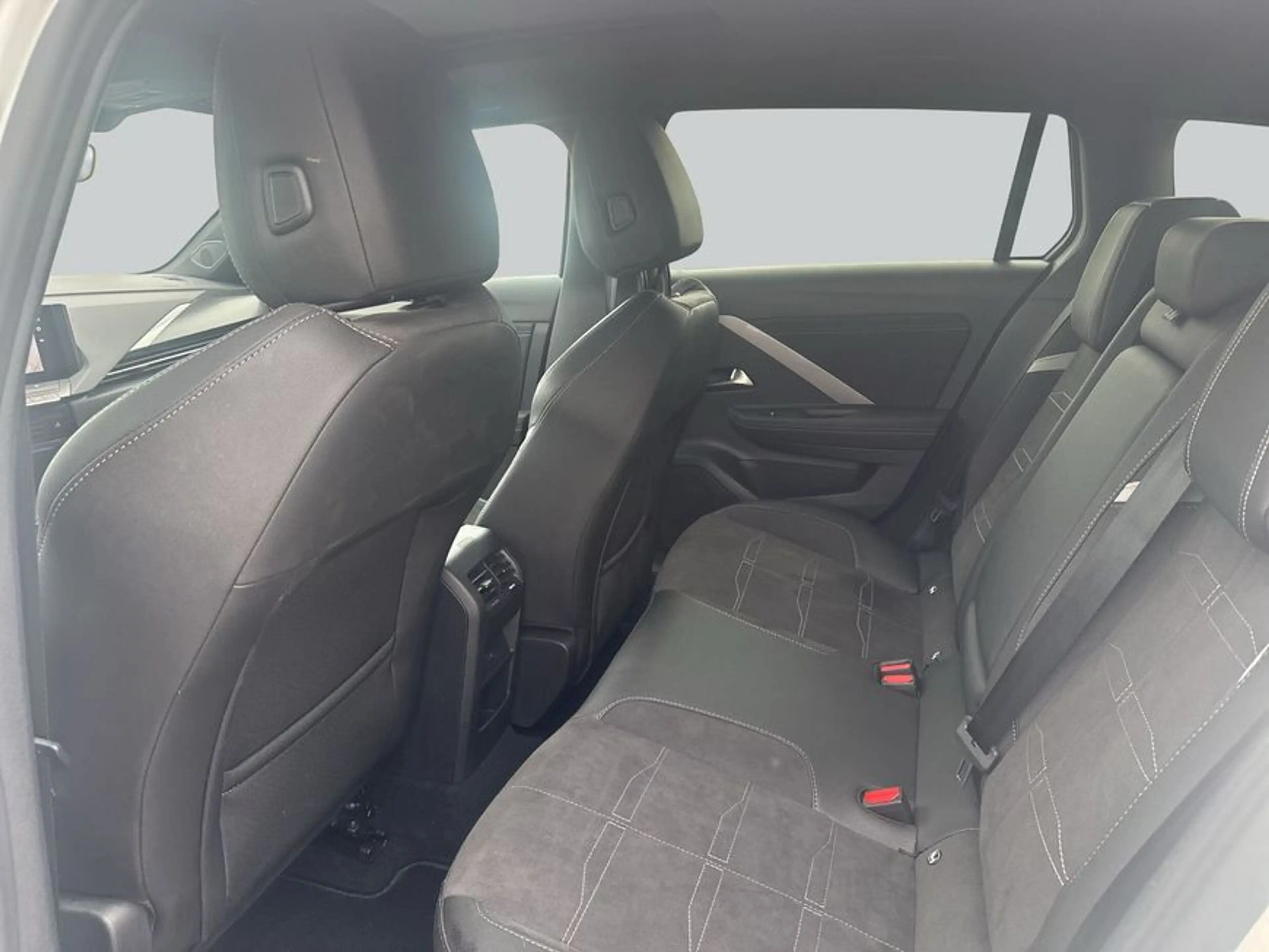 Opel Astra Sports Tourer 1.2 Turbo Automatik GS 96 kW, — photo 11