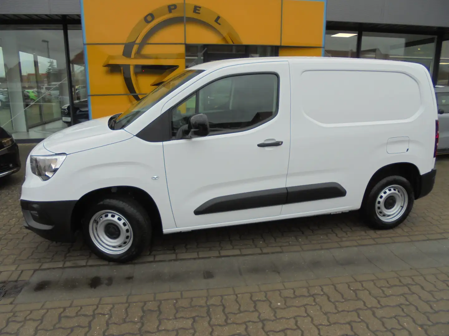 Opel Combo 1.5  D Cargo Edition AKTIONSPREIS - 2