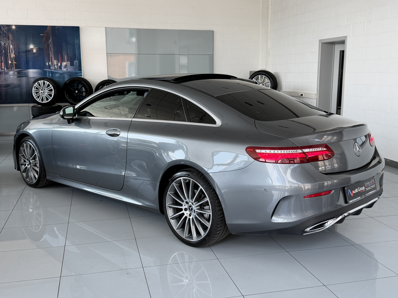 Mercedes-Benz E 220 d Coupe ///AMG *GARANTIE 1AN*Toit Ouvrant*Full Option — photo 8