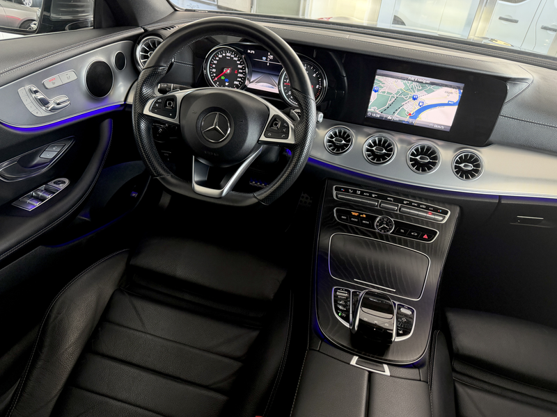Mercedes-Benz E 220 d Coupe ///AMG *GARANTIE 1AN*Toit Ouvrant*Full Option — photo 14