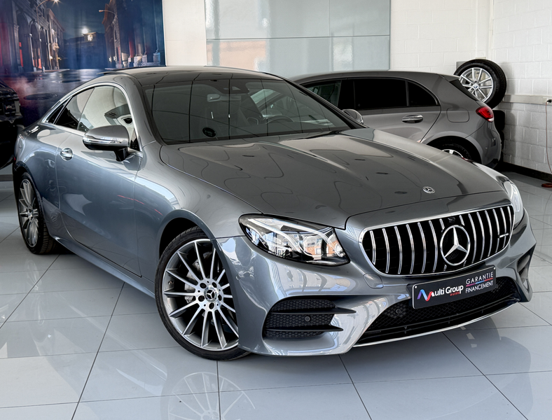 Mercedes-Benz E 220 d Coupe ///AMG *GARANTIE 1AN*Toit Ouvrant*Full Option