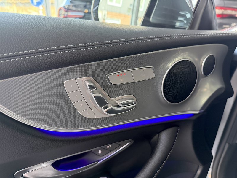 Mercedes-Benz E 220 d Coupe ///AMG *GARANTIE 1AN*Toit Ouvrant*Full Option — photo 15