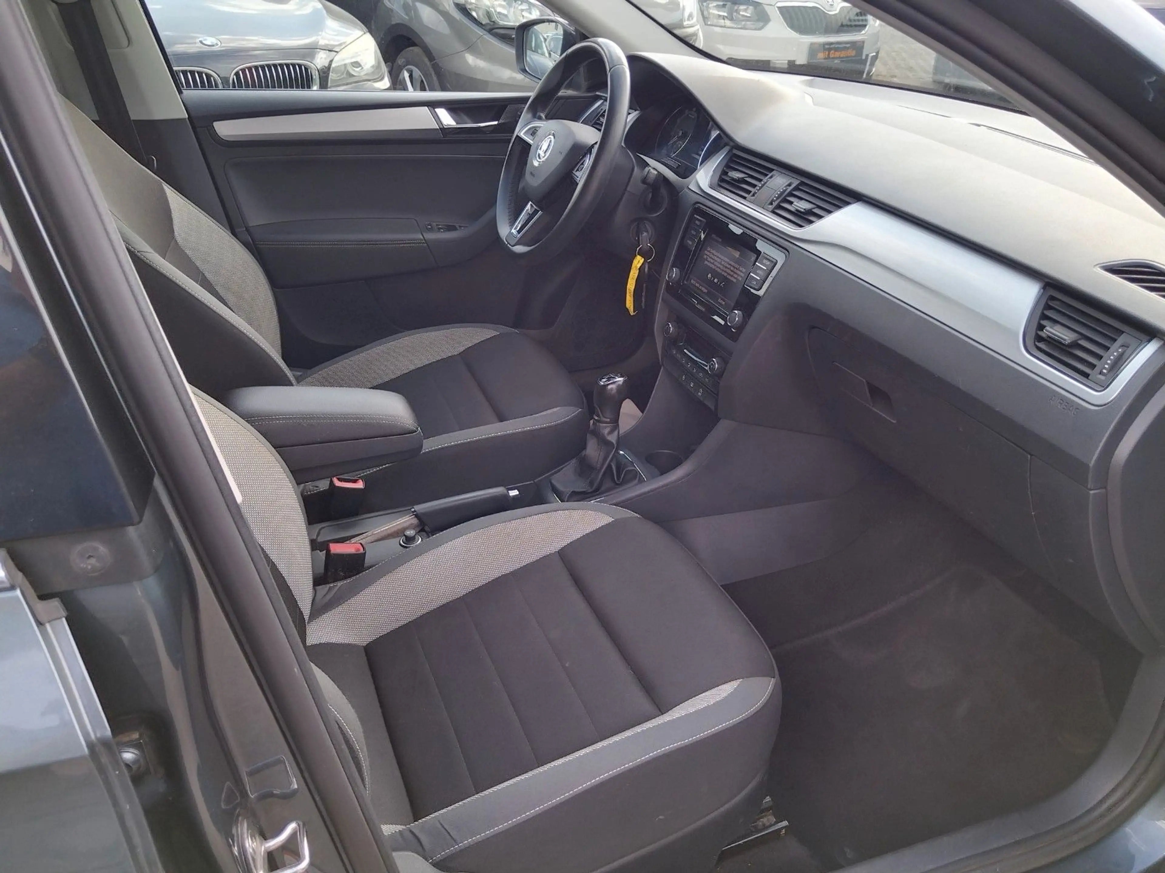 Skoda Rapid/Spaceback Spaceback Clever+TÜV/NEU+GARANTIE+CARPLAY — photo 12