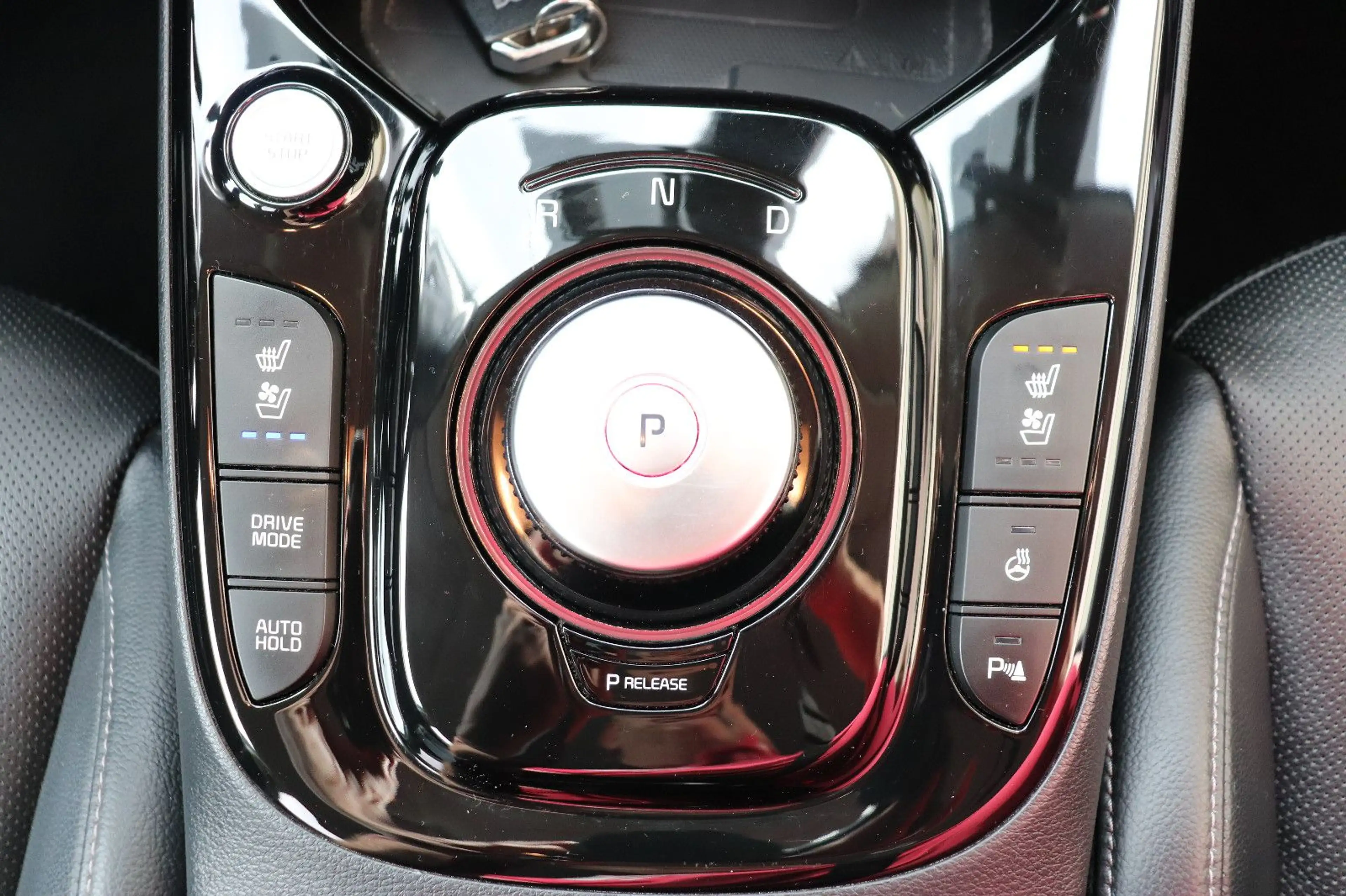 Kia Soul E-SOUL 64KWh SPIRIT LEDER-PAKET*SITZKLIMA*HEADUP — photo 13