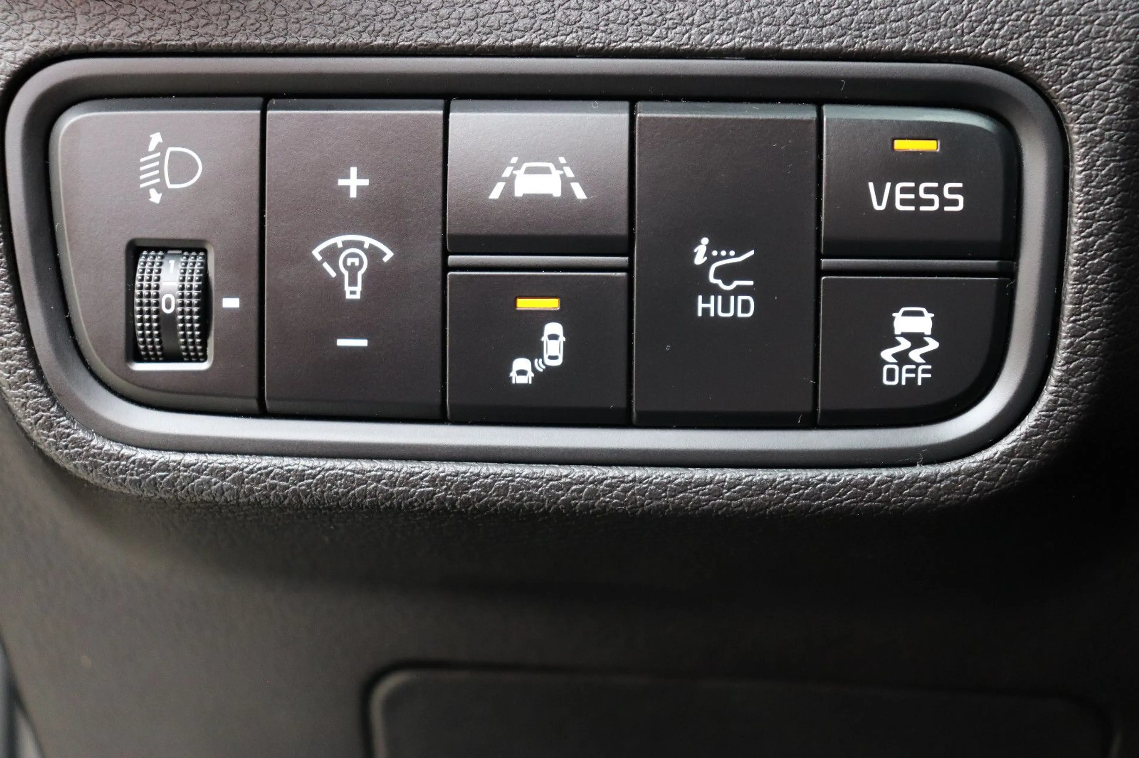 Kia Soul E-SOUL 64KWh SPIRIT LEDER-PAKET*SITZKLIMA*HEADUP — photo 14