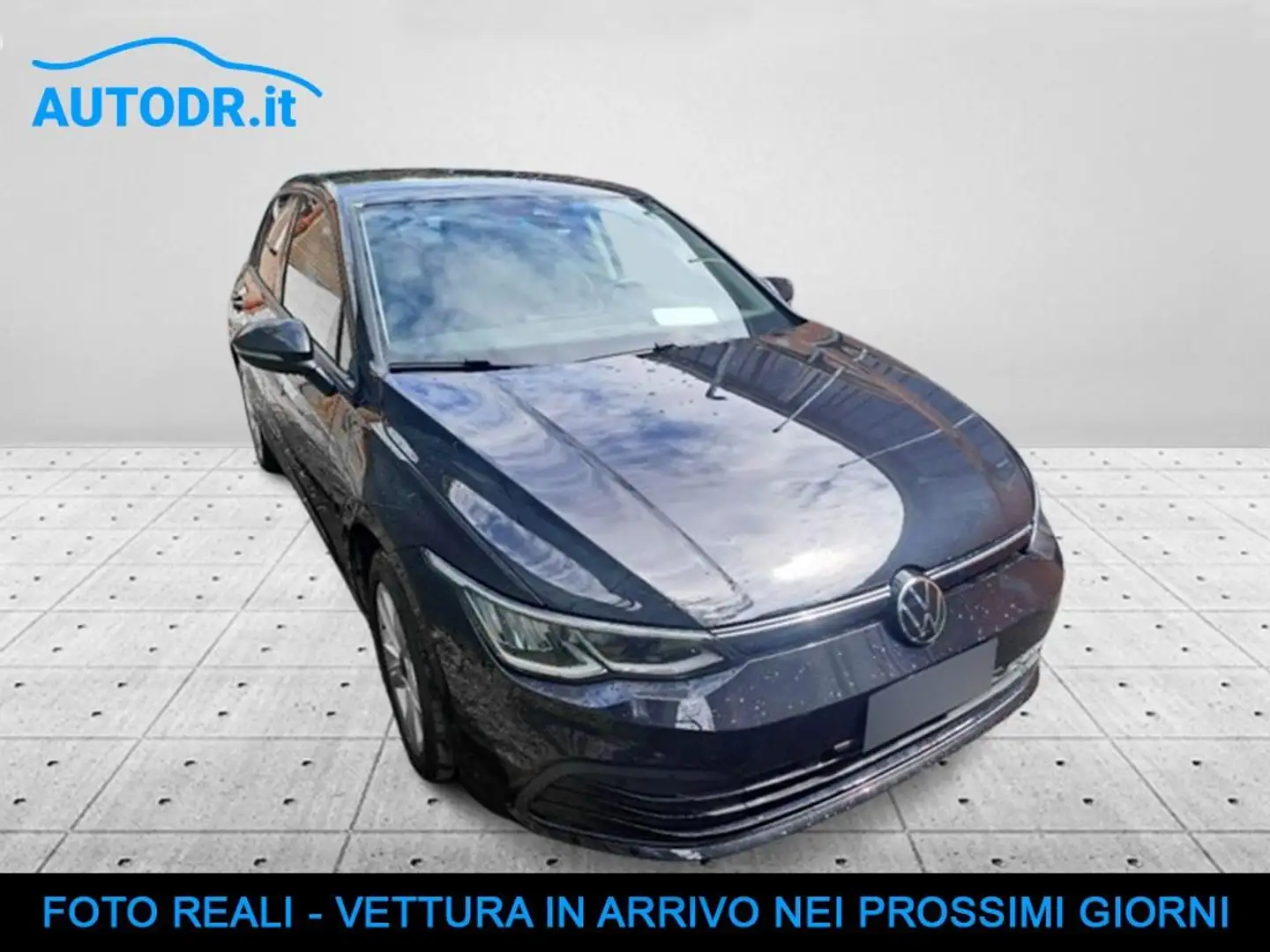 Volkswagen Golf 1.0 eTSI EVO 110CV Life DSG Virtual ACC AppConnect Nero - 2