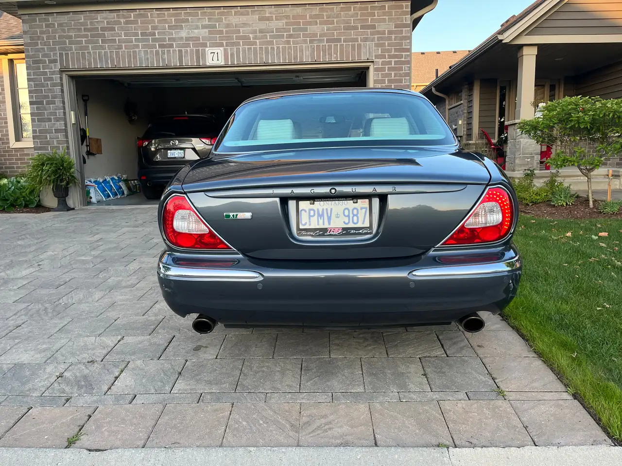 Jaguar XJR снимка Jaguar XJR
