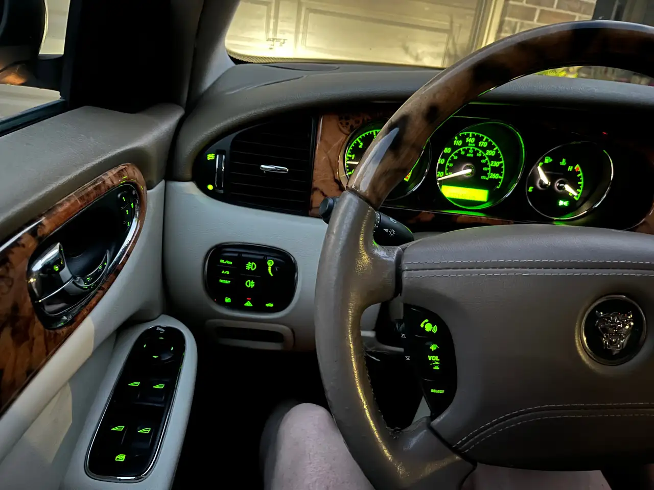 Jaguar XJR снимка Jaguar XJR