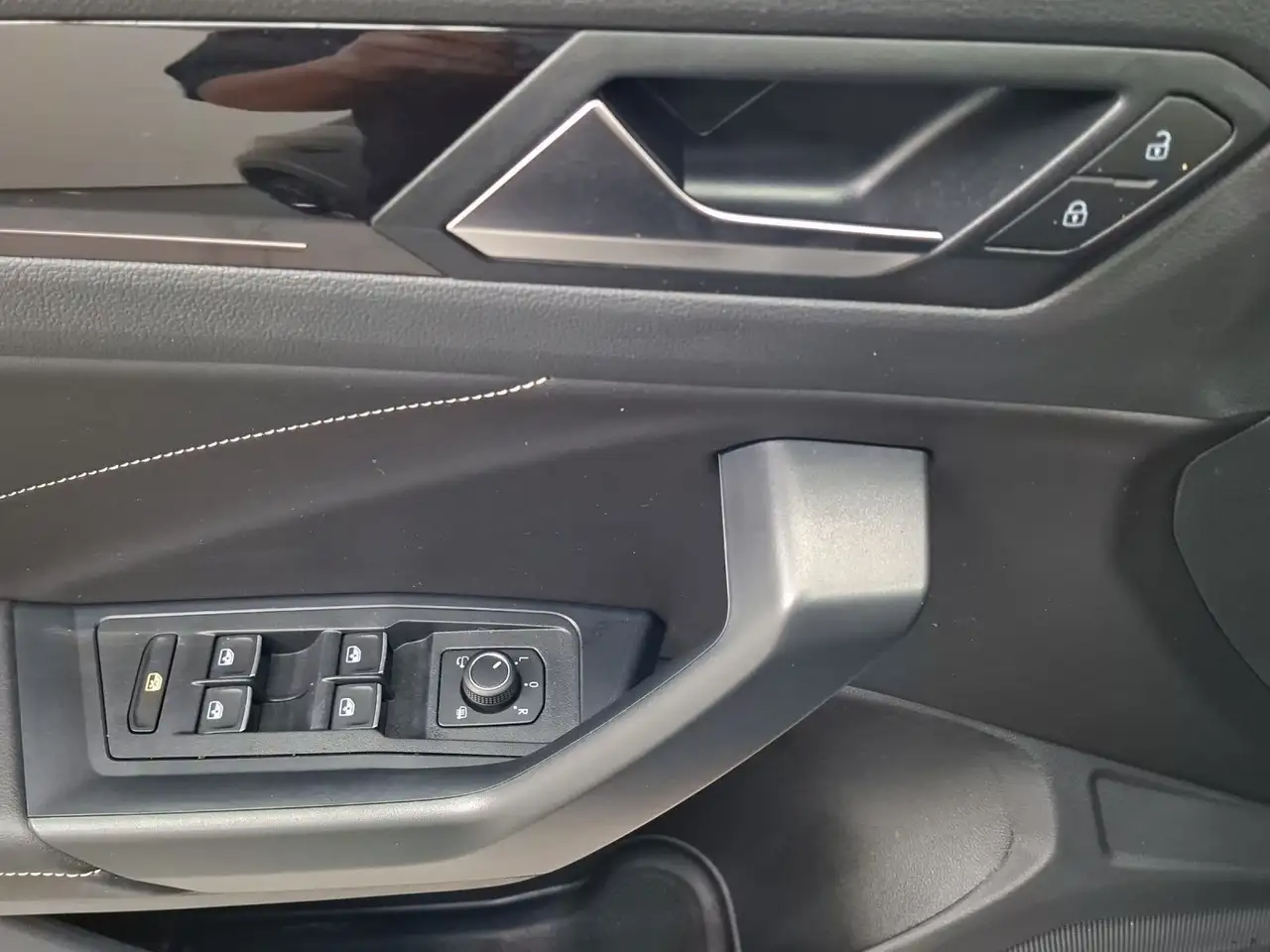 Volkswagen T-Roc, фото 8