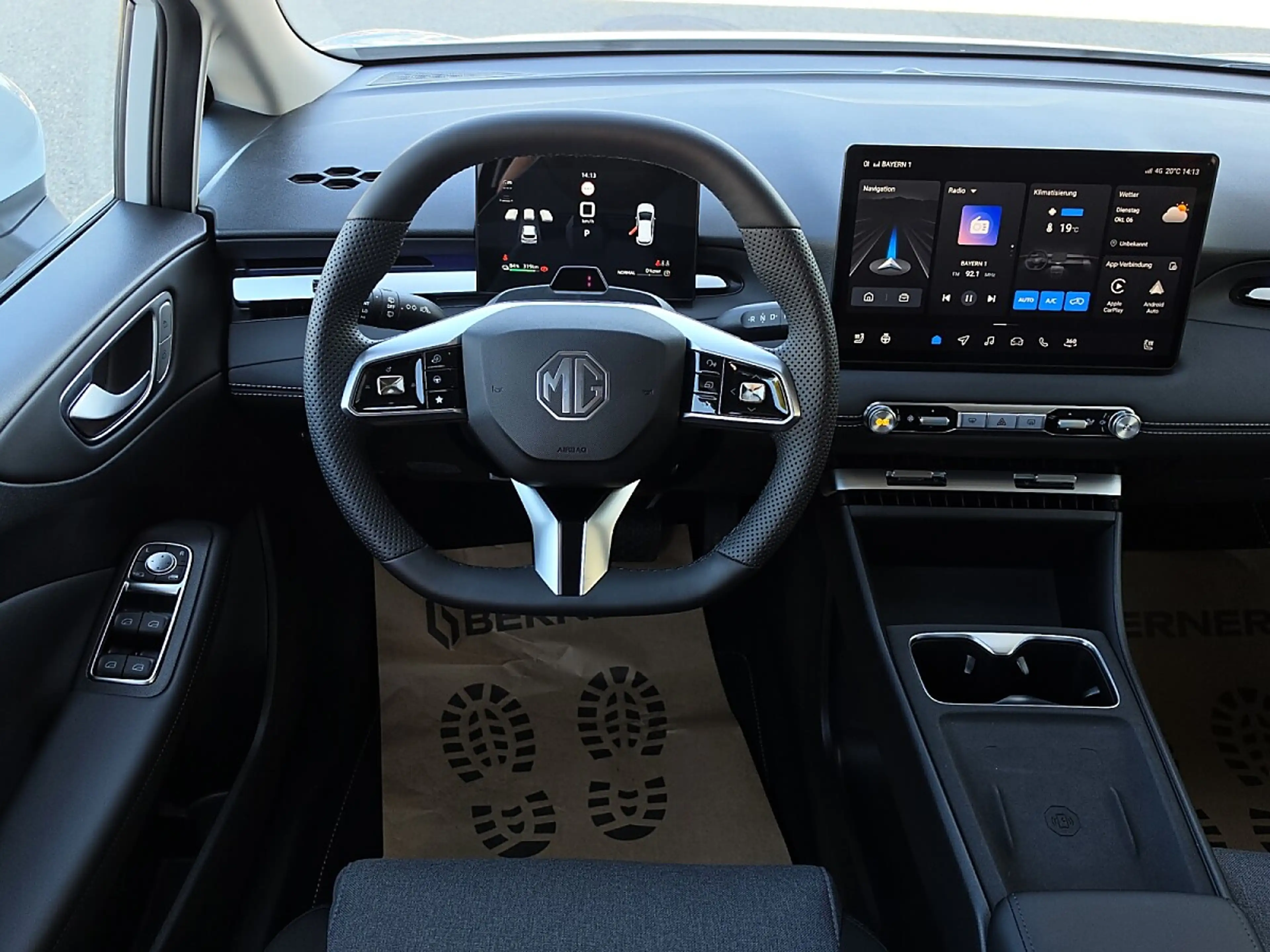 MG MG4 EV Urban 54 kWh Luxury *inkl. 2.000,-- Eintausc... — photo 9