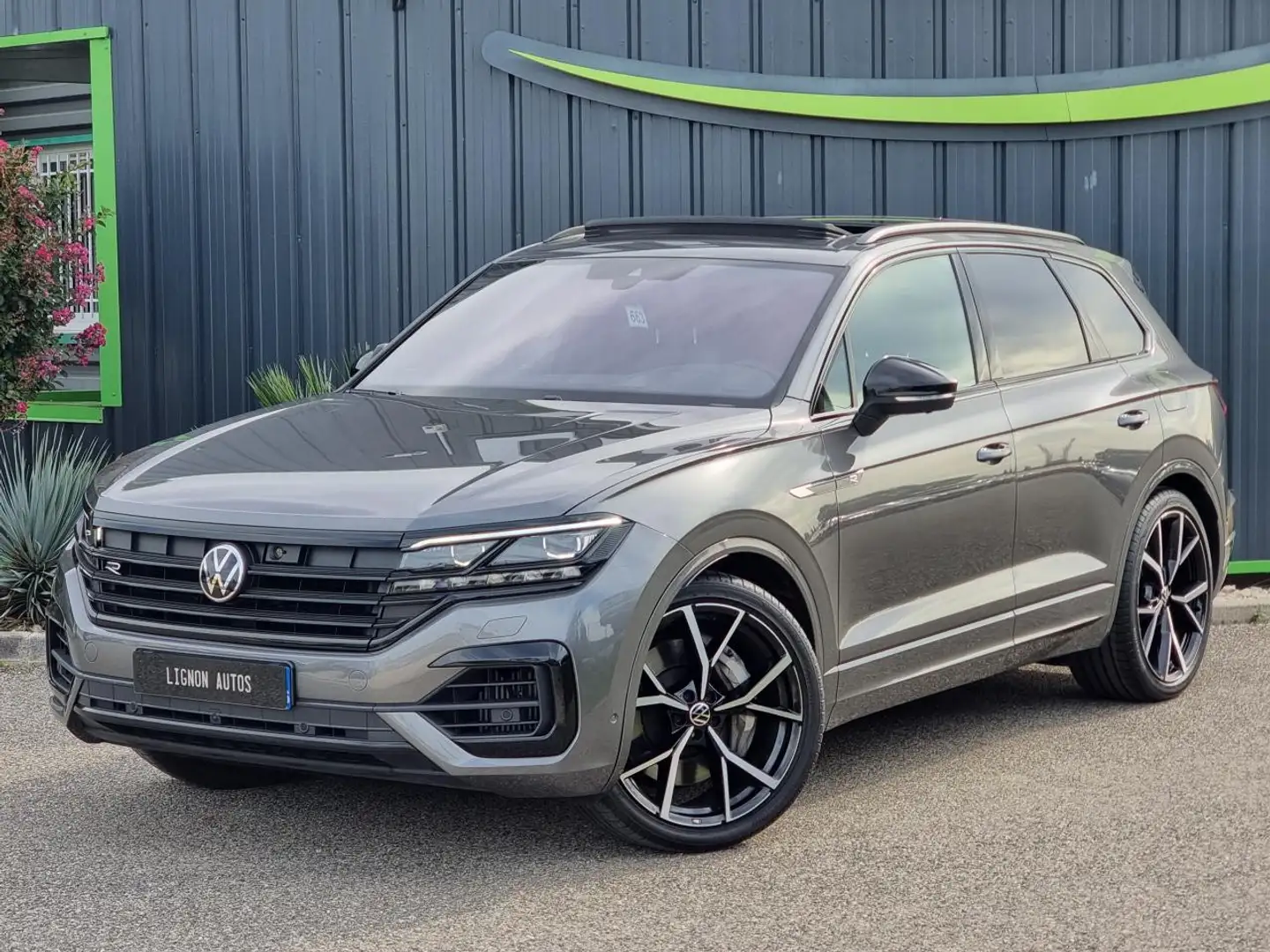 Volkswagen Touareg 3.0 TSI EHYBRID 462 CH TIPTRONIC 8 4 MOTION R Gri - 1