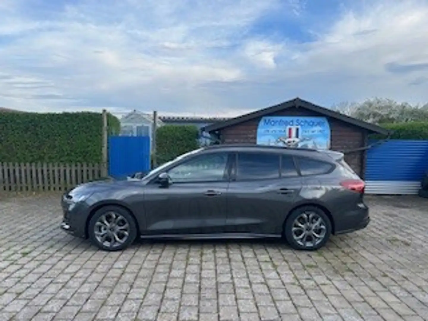 Ford Focus ST-Line X Mild Hybrid Gris - 2