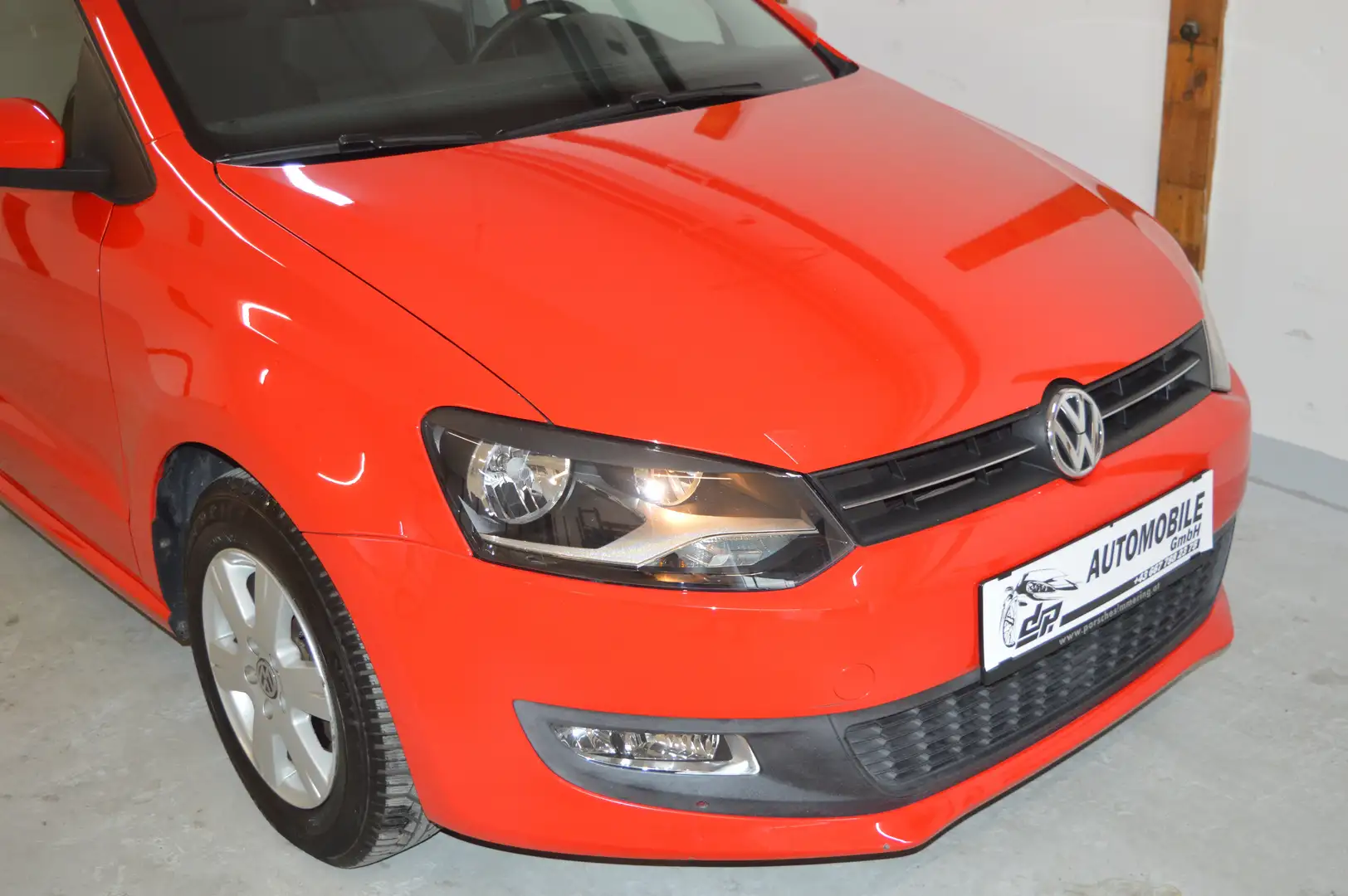 Volkswagen Polo 1,2 **1.Besitz**Klima**neues Pickerl 01/27** Rojo - 2