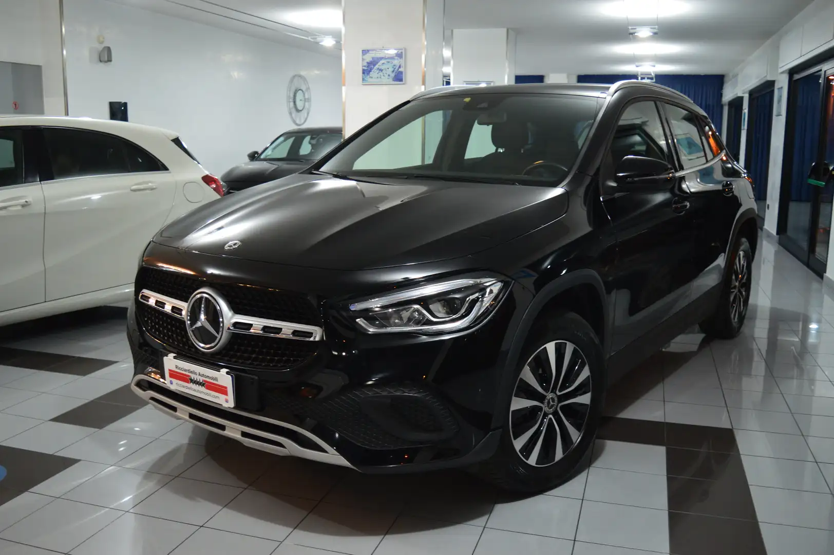 Mercedes-Benz GLA 200 d Sport Plus auto - Italiana/Km 80000 Nero - 1