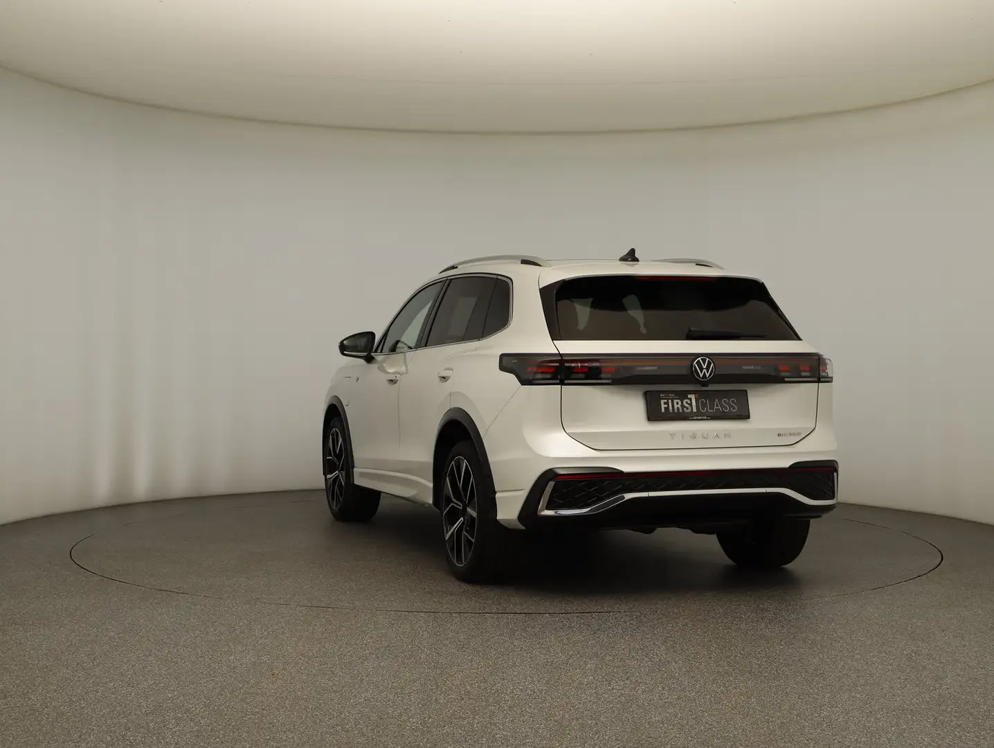 Volkswagen Tiguan Sport eHybrid DSG 200 kW Weiß - 2