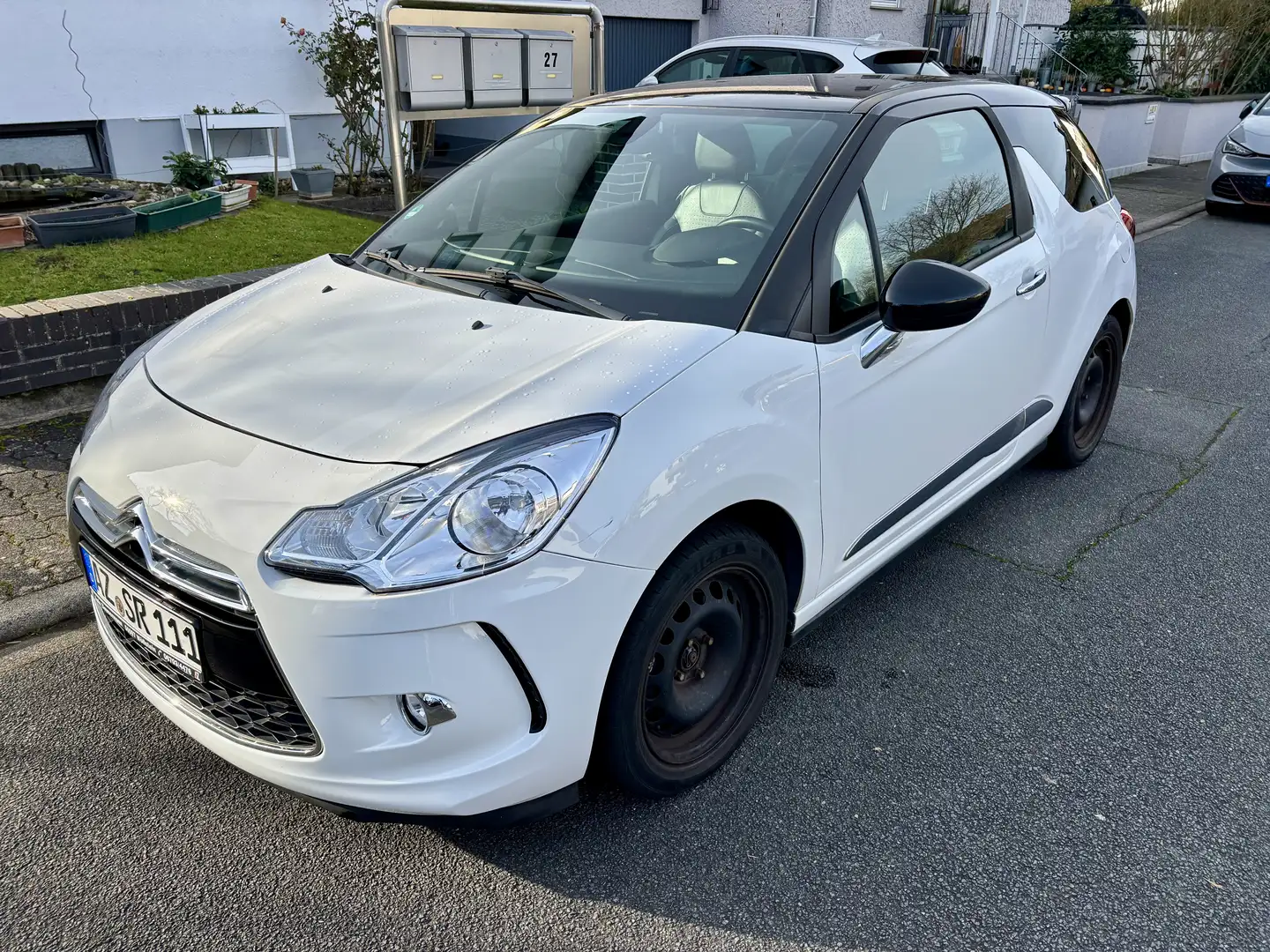 Citroen DS3 DS3 THP 150 SportChic Alb - 1
