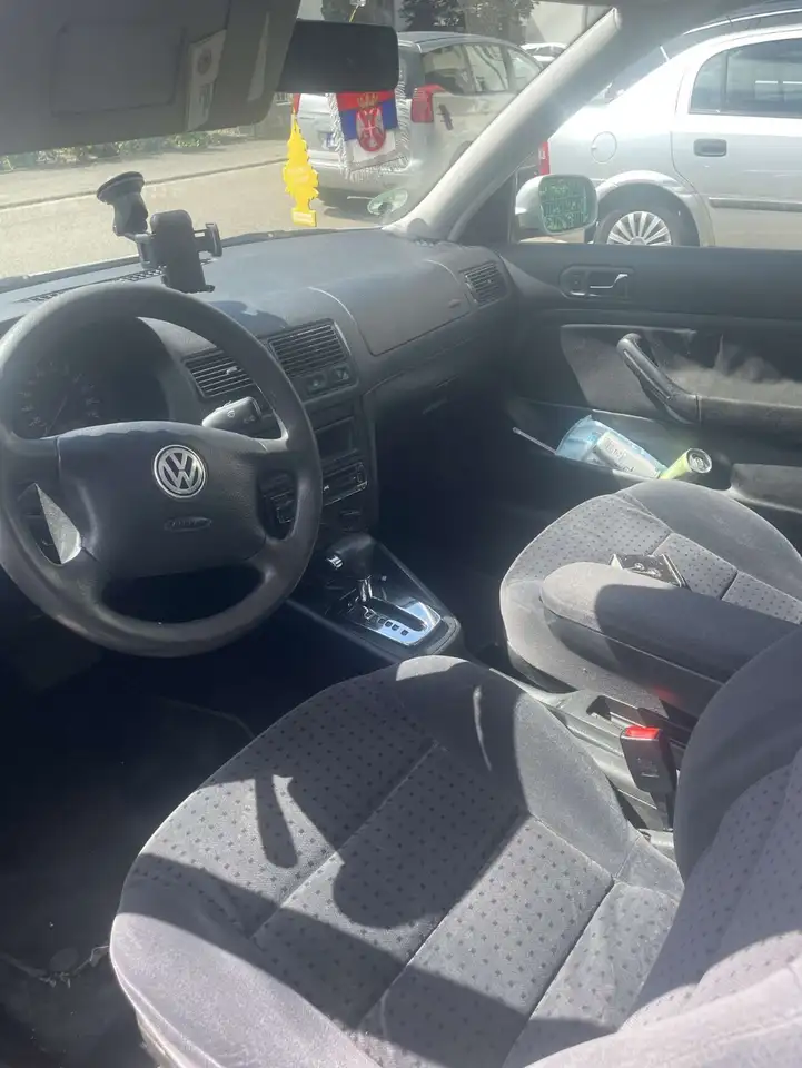 Volkswagen Golf, foto 1