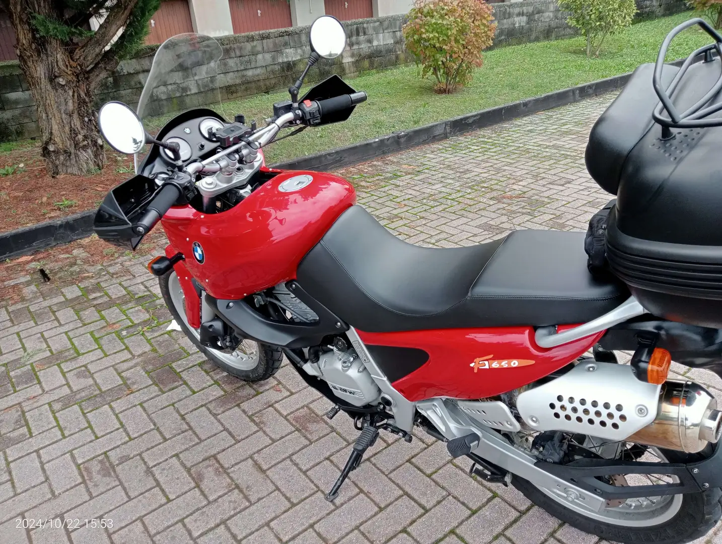 BMW F 650 Funduro Rouge - 2