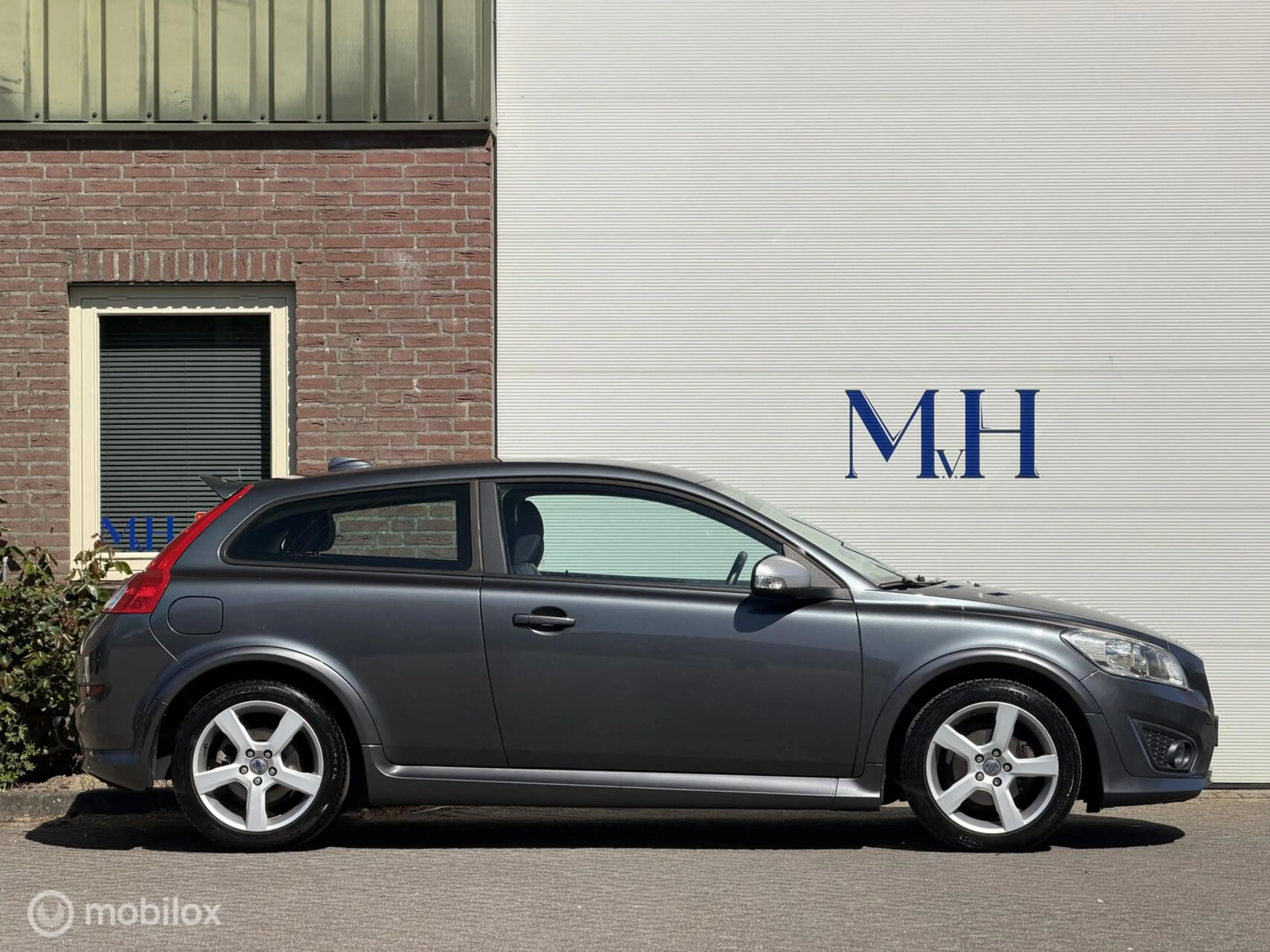 Volvo C30 2.0 R-Design — photo 9