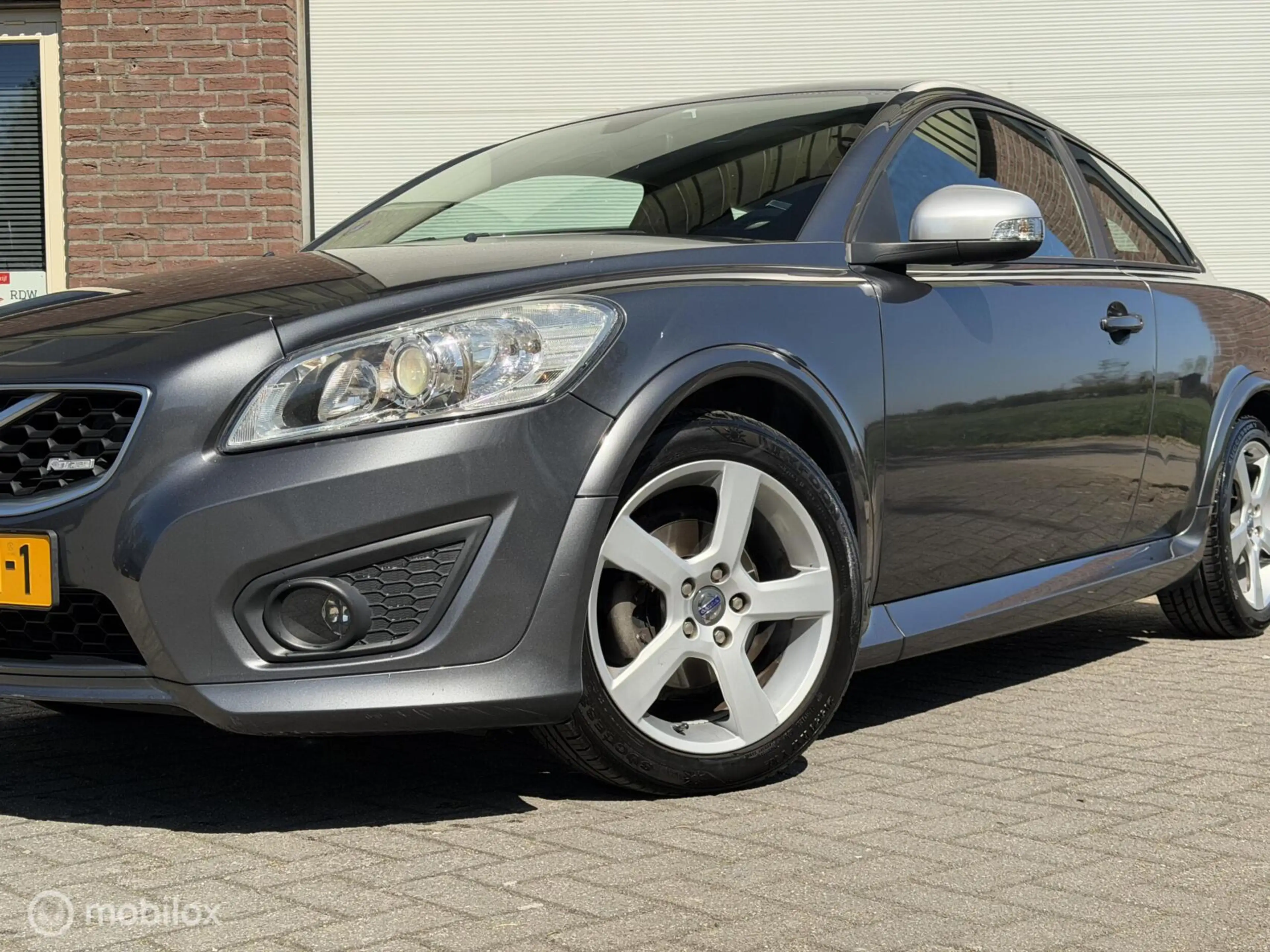 Volvo C30 2.0 R-Design — photo 18