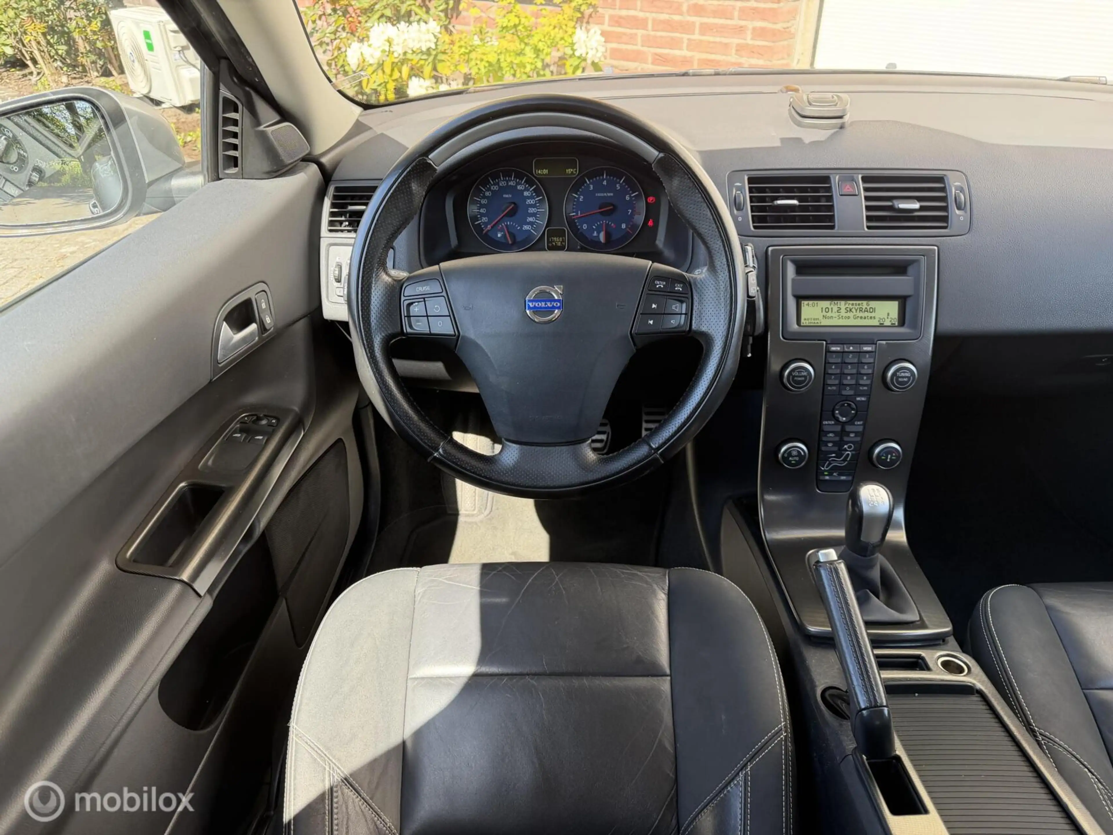 Volvo C30 2.0 R-Design — photo 11