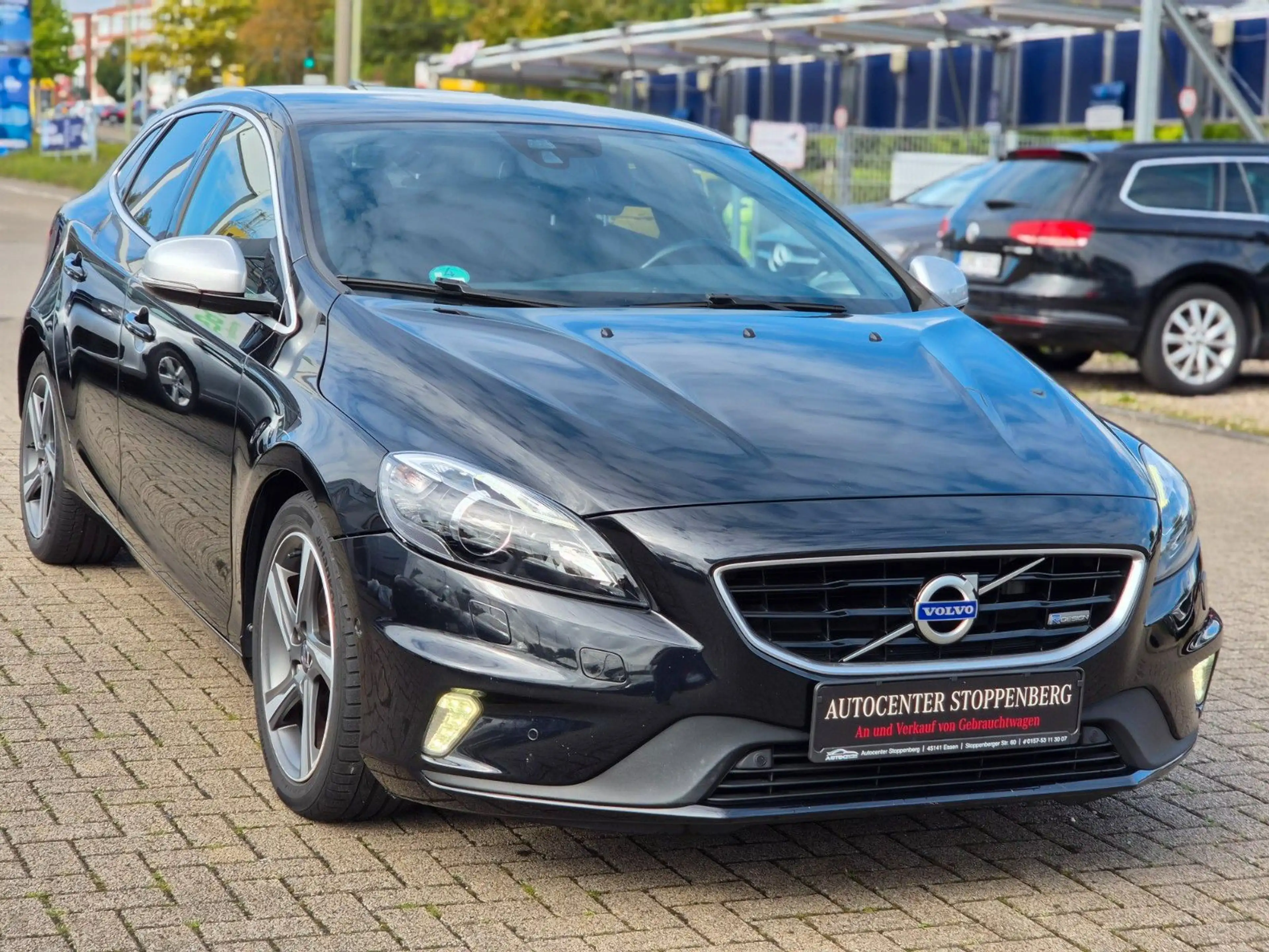 Volvo V40 R-Design Automatik/Navi/Leder/PDC/Garantie — photo 2