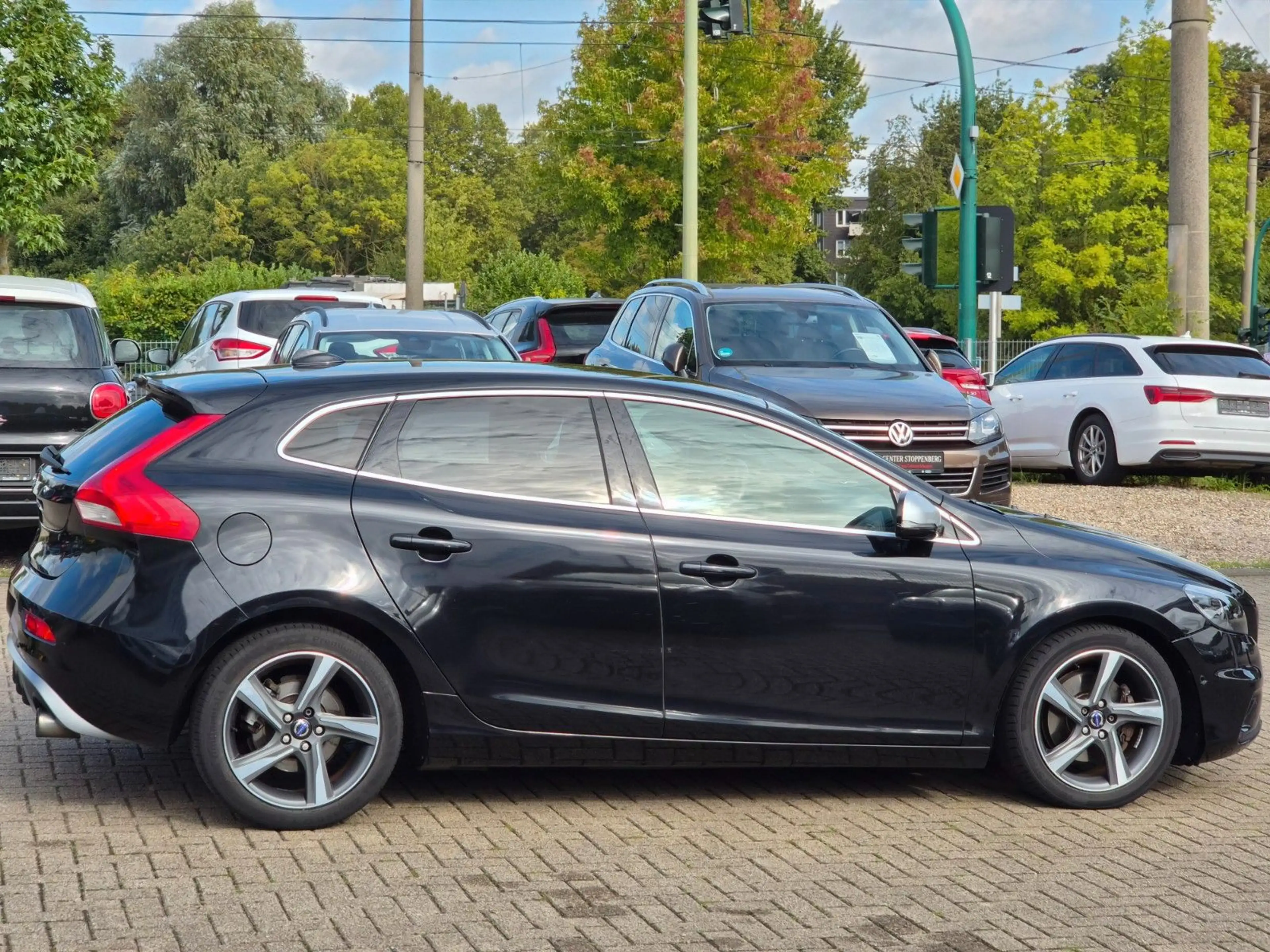 Volvo V40 R-Design Automatik/Navi/Leder/PDC/Garantie — photo 13