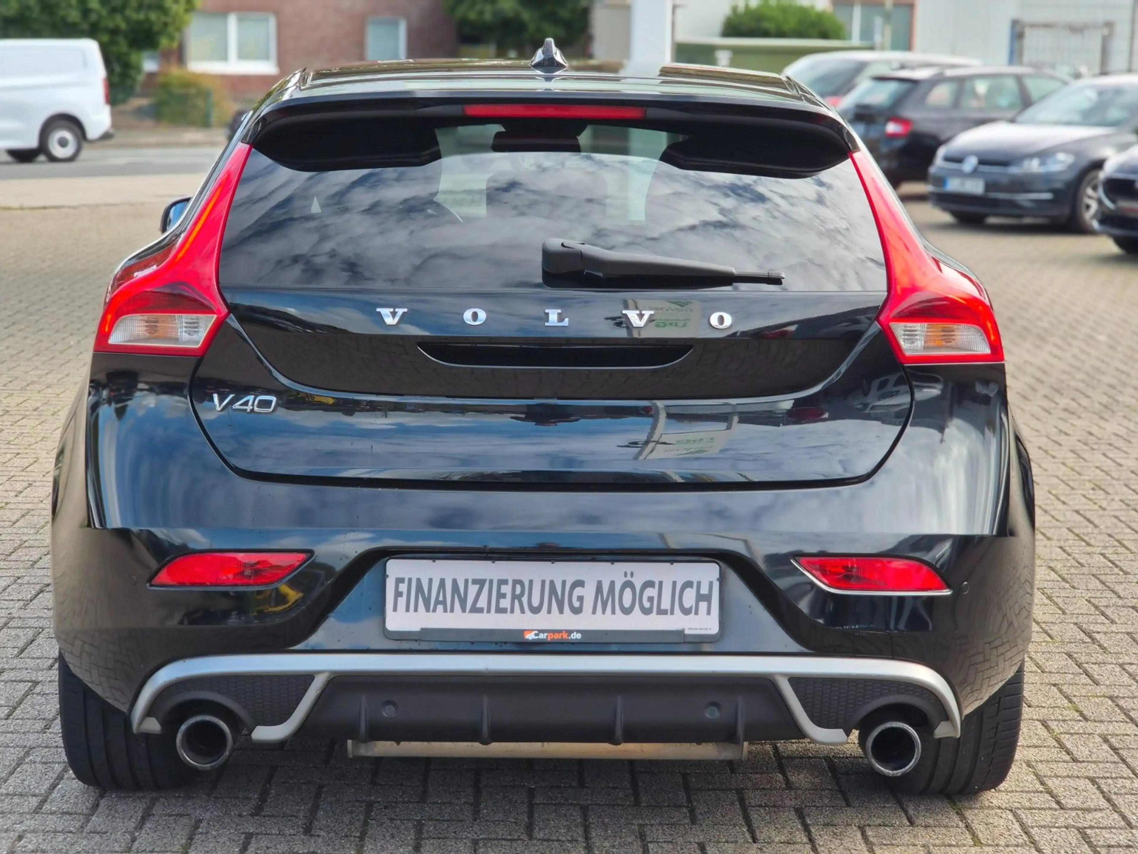 Volvo V40 R-Design Automatik/Navi/Leder/PDC/Garantie — photo 11