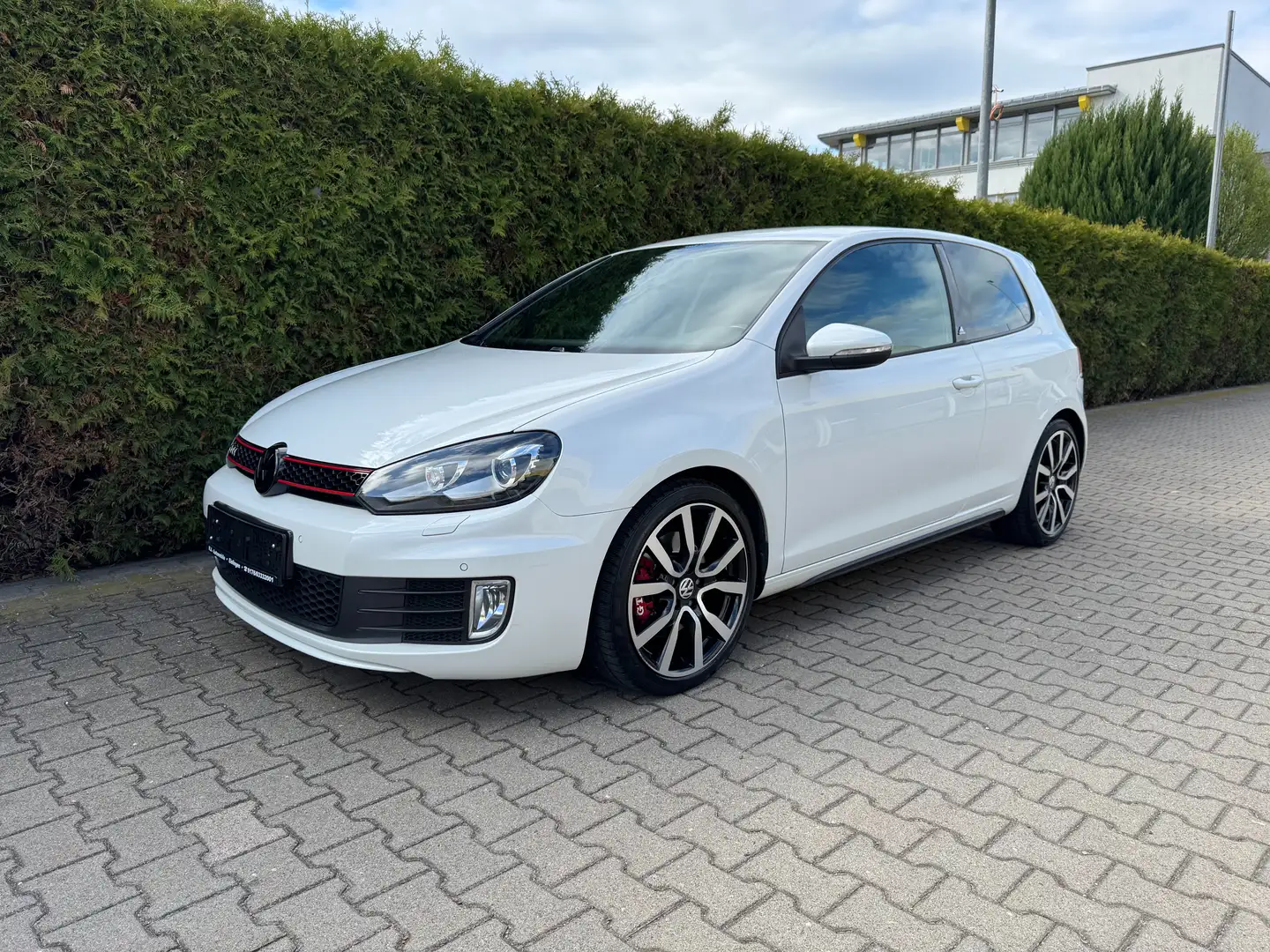 Volkswagen Golf GTI GTI adidas / Xenon / Navi / Klima / BullX ESD Blanco - 1