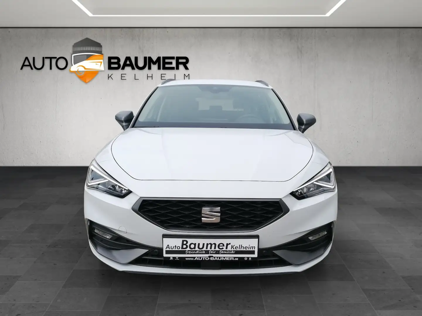 SEAT Leon Sportstourer 1.5 TSI FR DSG FAP XL Weiß - 2
