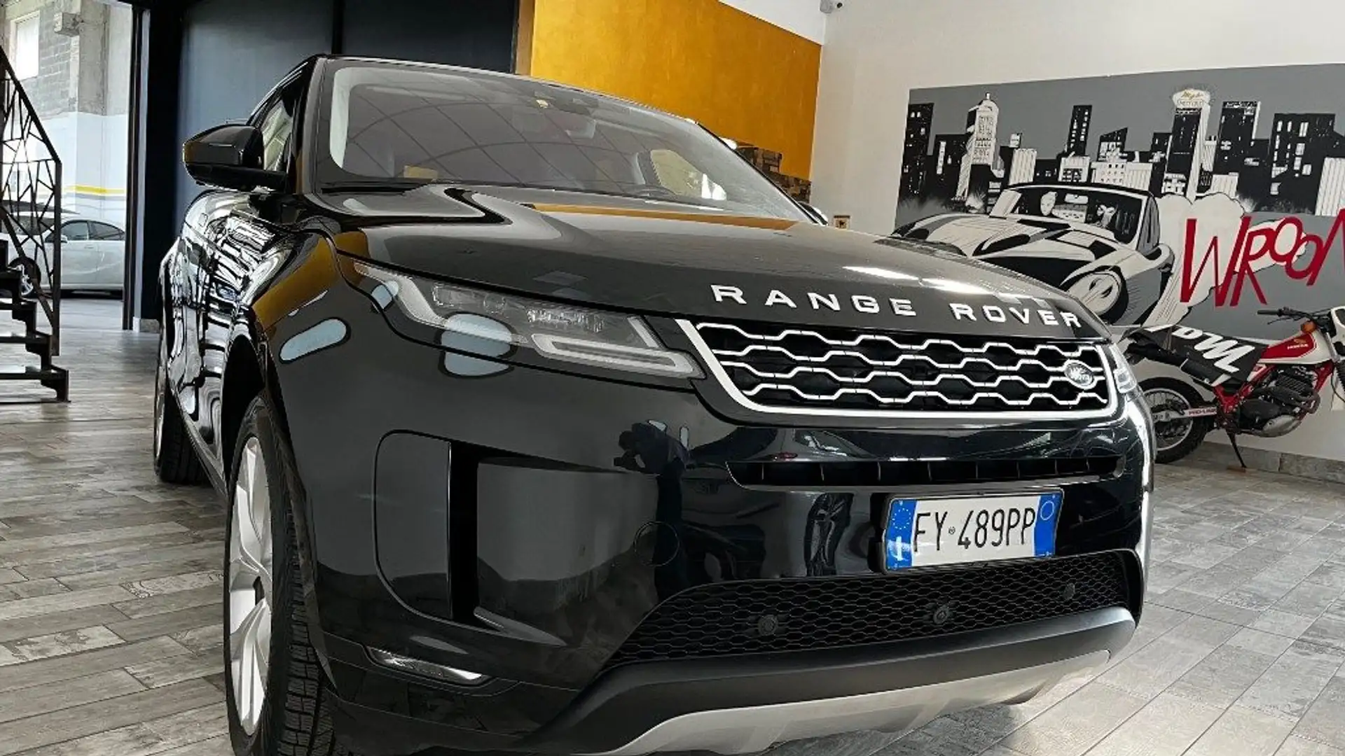 Land Rover Range Rover Evoque 2.0D I4 180 CV AWD Auto SE-tetto panoramico Nero - 2