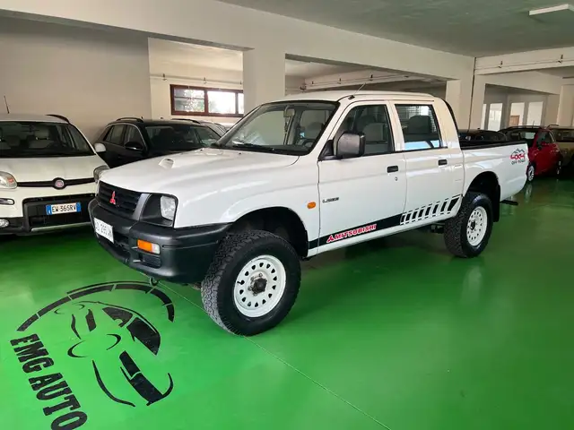 Mitsubishi L200 Mitsubishi L200 2.5 TDI 4WD Double Cab Pick-up GL