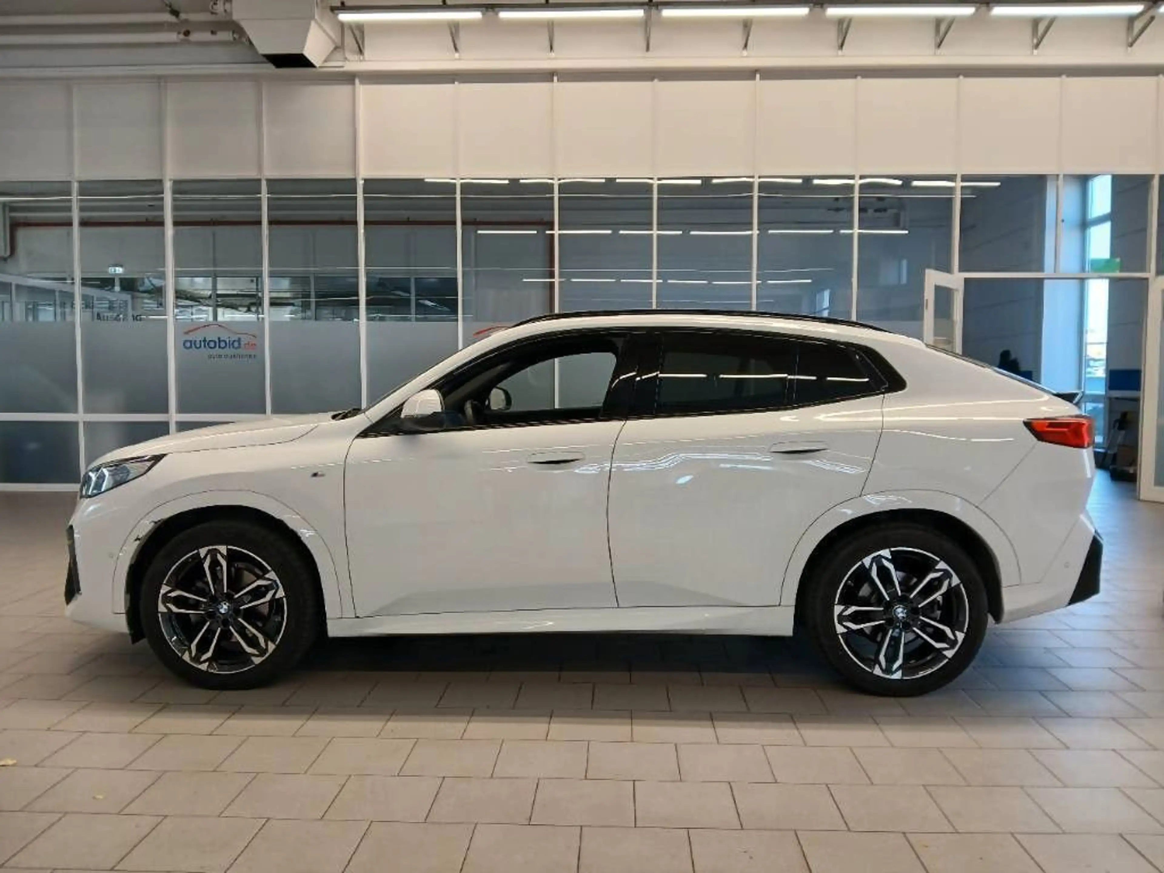 BMW X2 20xd M Sport AHK SHZ LrHz Tempomat 2ZK — photo 4