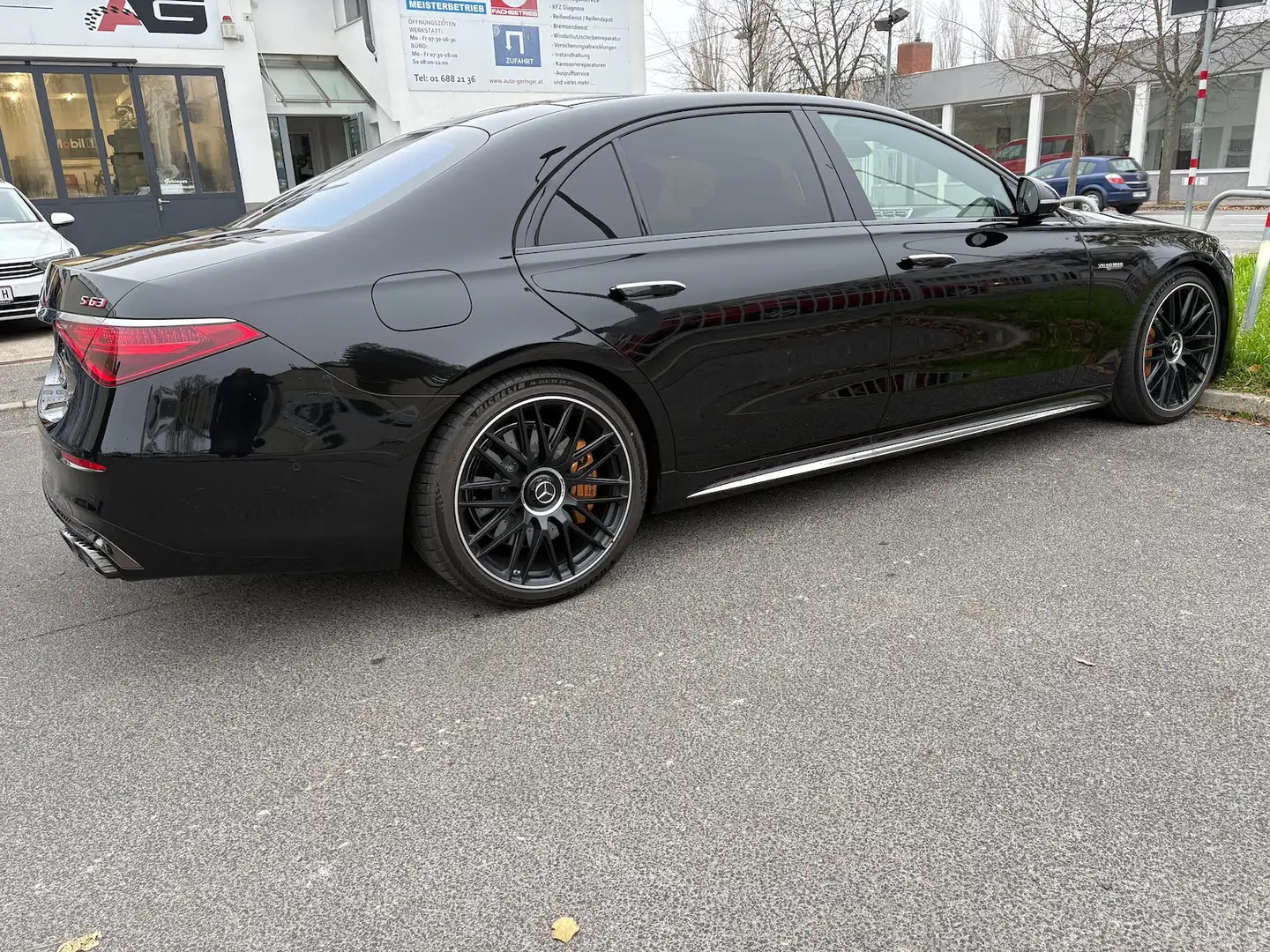 Mercedes-Benz S 63 AMG E Perf.*CERAMIC BRAKES*BURMESTER4D*PANO Noir - 2