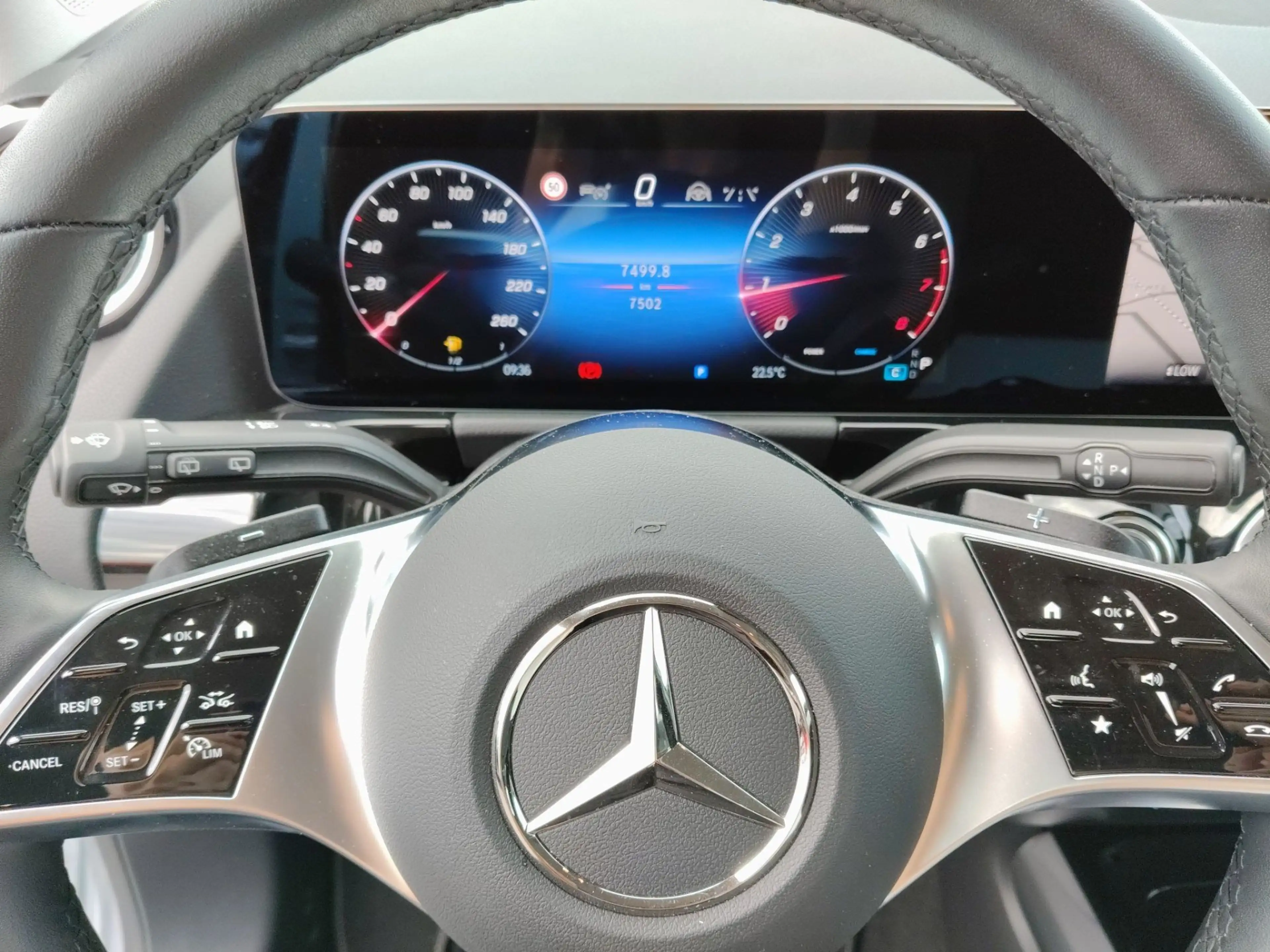 Mercedes-Benz B 180 Leder Winterp. KAM SpurH LM KlimaA SHZ — photo 12