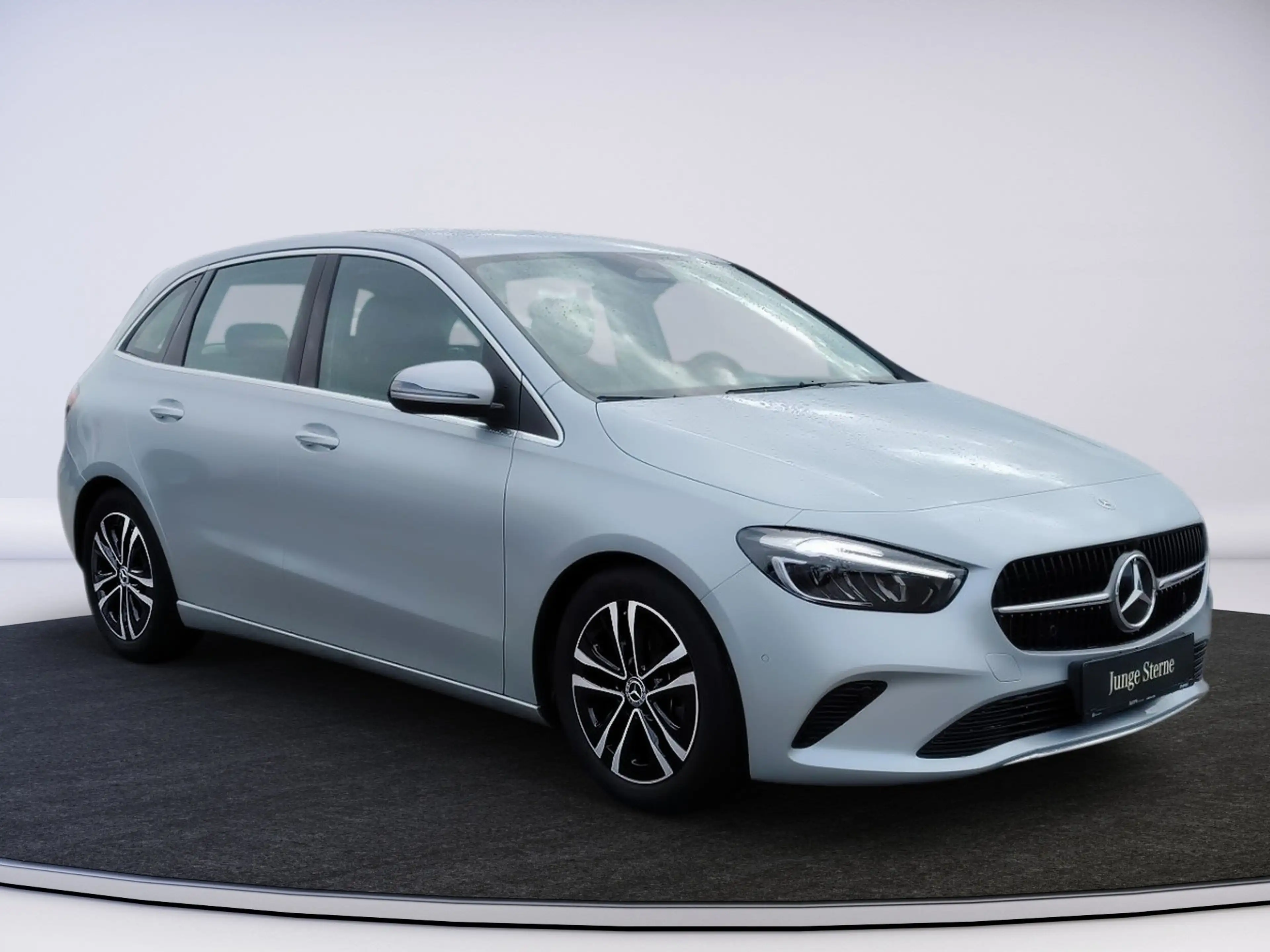 Mercedes-Benz B 180 Leder Winterp. KAM SpurH LM KlimaA SHZ — photo 7