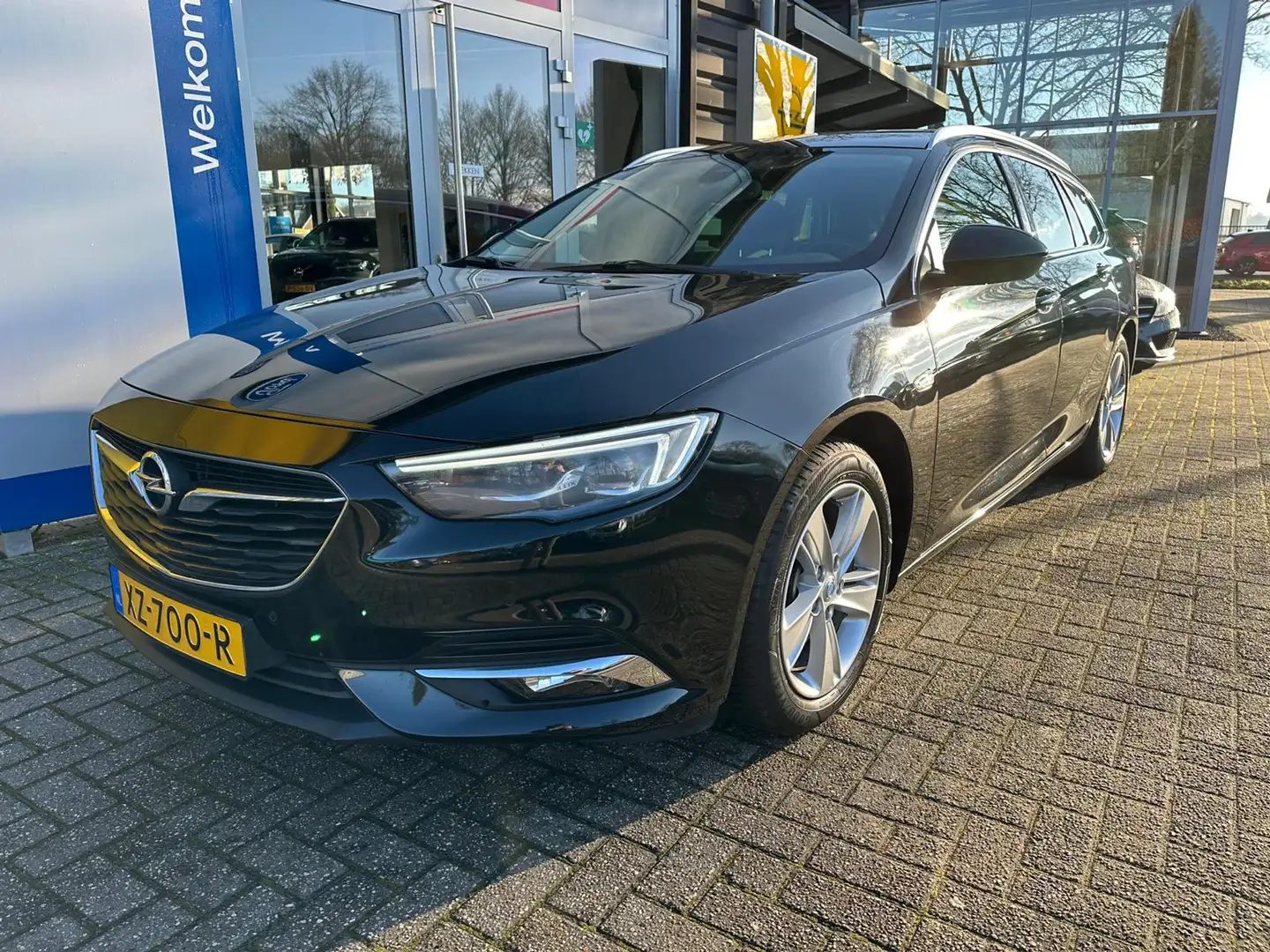 Opel Insignia Sports Tourer 1.5 Turbo 165PK Innovation AUTOMAAT Zwart - 2